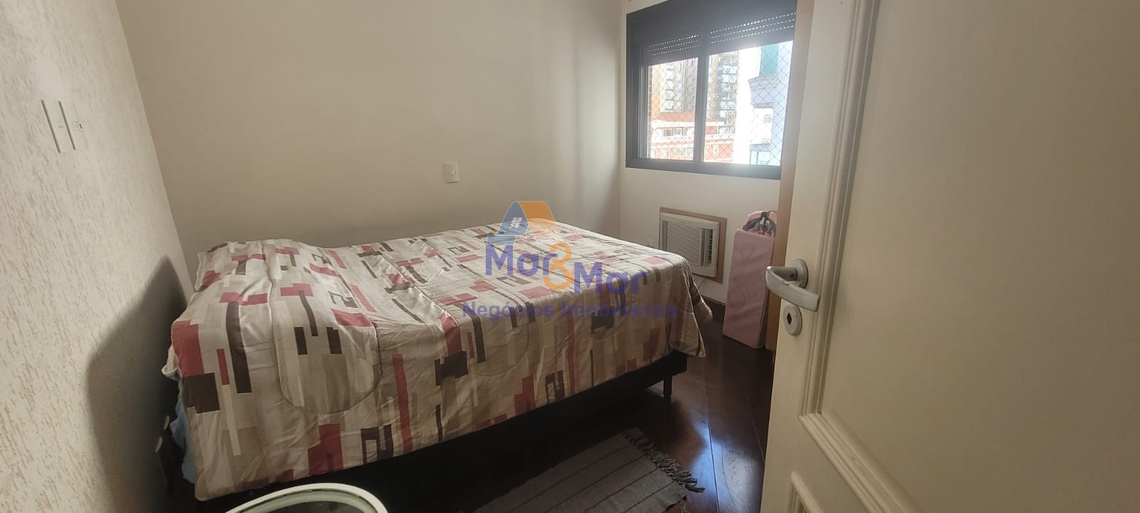 Duplex à Venda na Praia das Pitangueiras - Guarujá