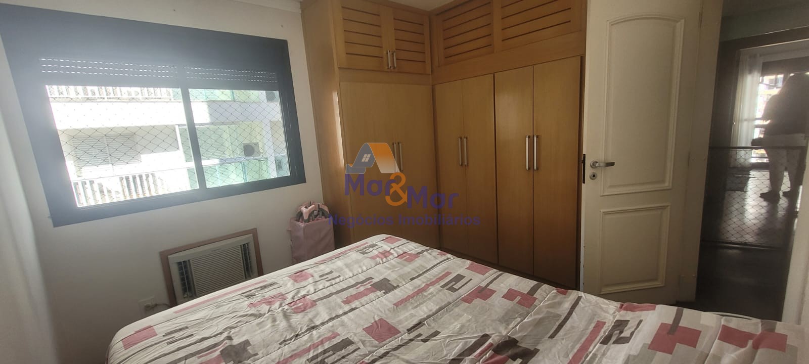 Duplex à Venda na Praia das Pitangueiras - Guarujá