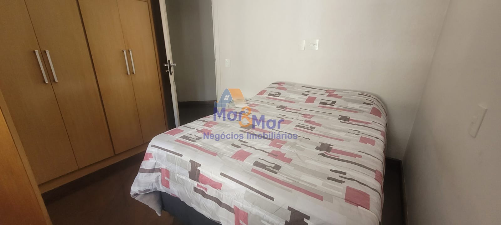 Duplex à Venda na Praia das Pitangueiras - Guarujá