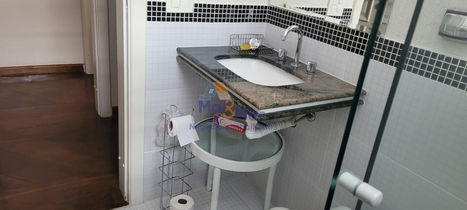 Duplex à Venda na Praia das Pitangueiras - Guarujá
