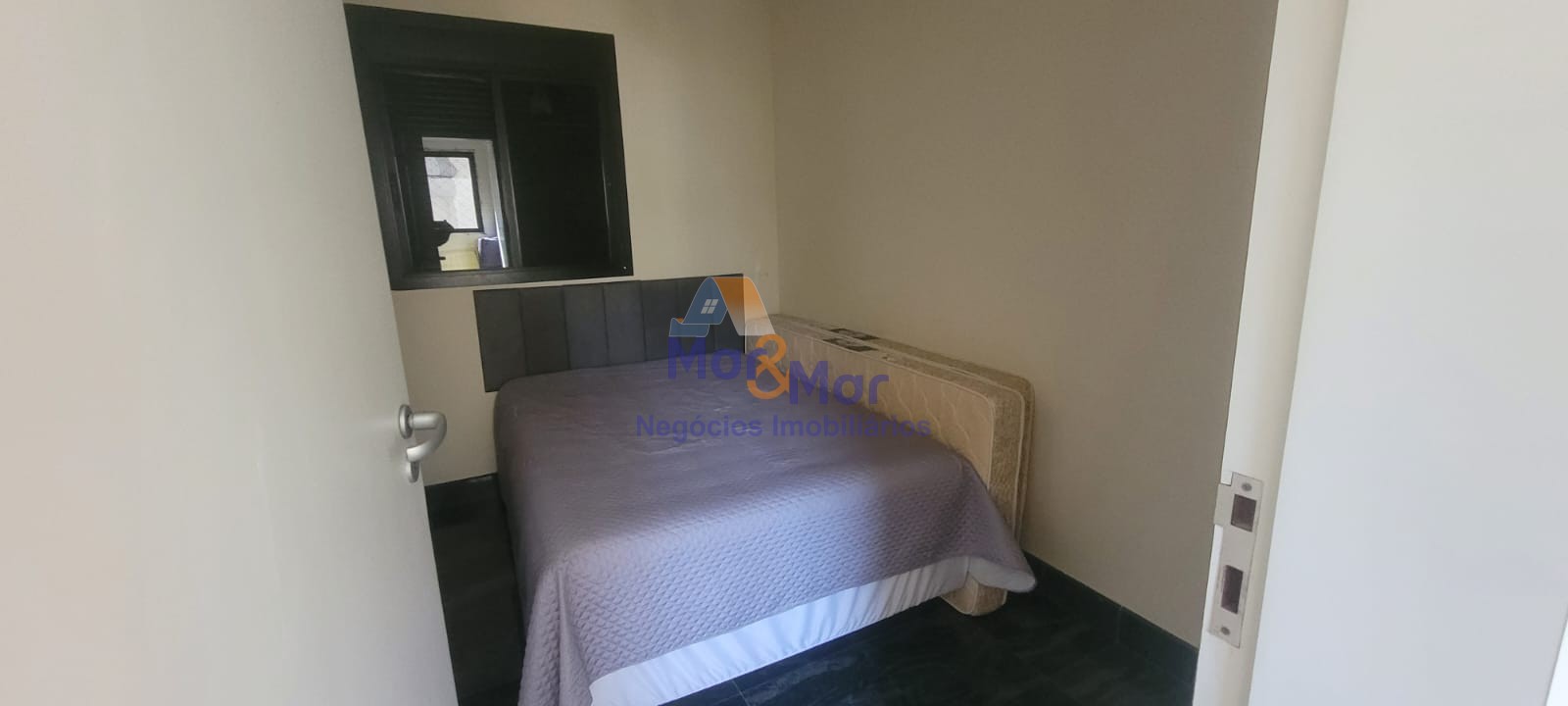 Duplex à Venda na Praia das Pitangueiras - Guarujá