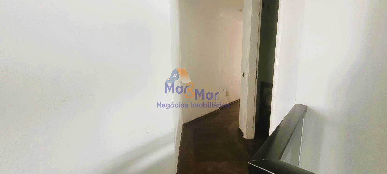 Apartamento Duplex na Praia das Pitangueiras!