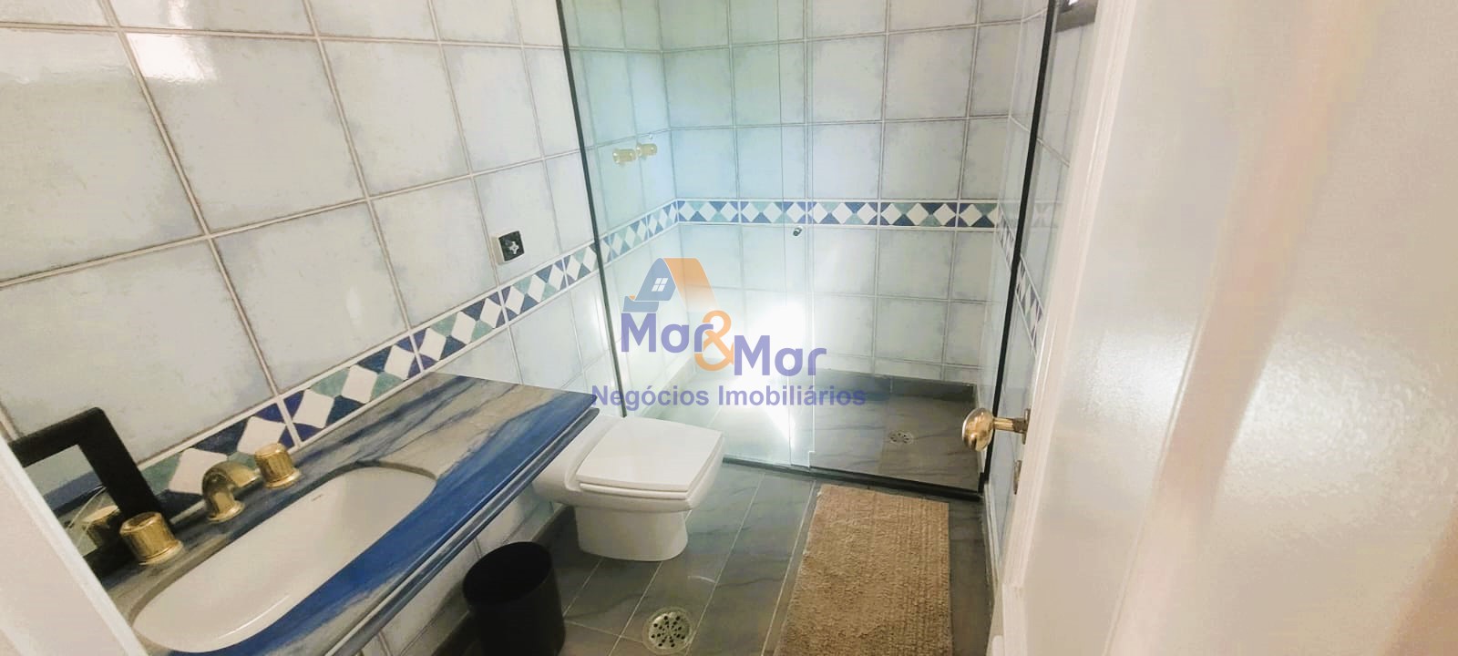 Apartamento Duplex na Praia das Pitangueiras!