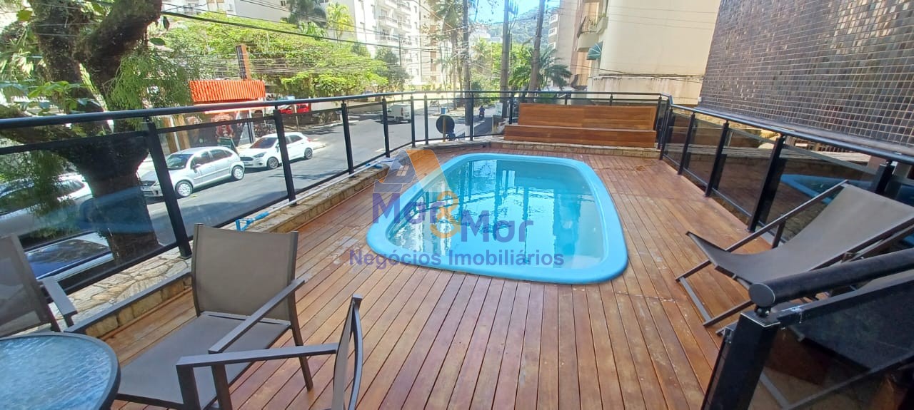 Apartamento Duplex na Praia das Pitangueiras!