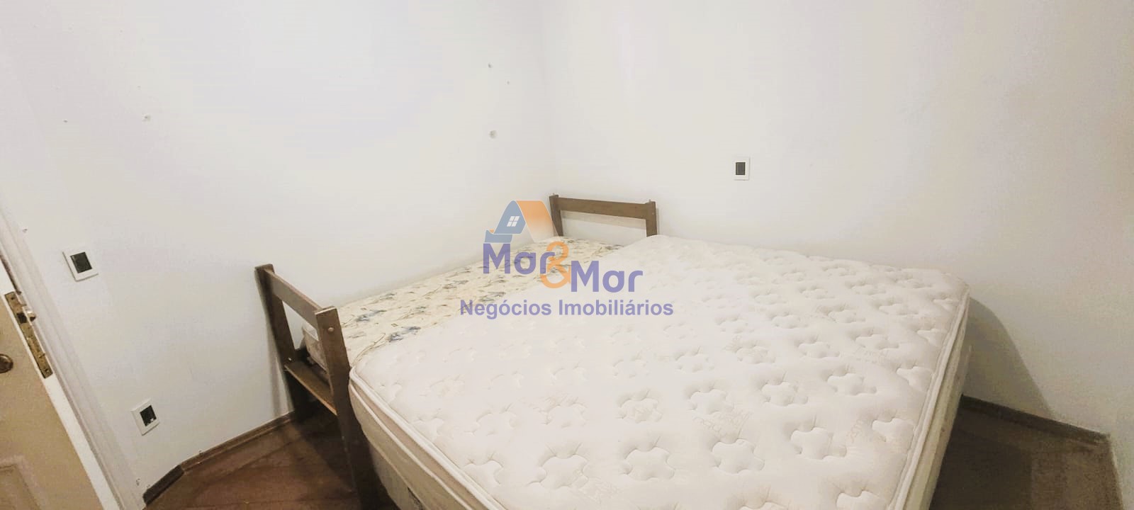 Apartamento Duplex na Praia das Pitangueiras!