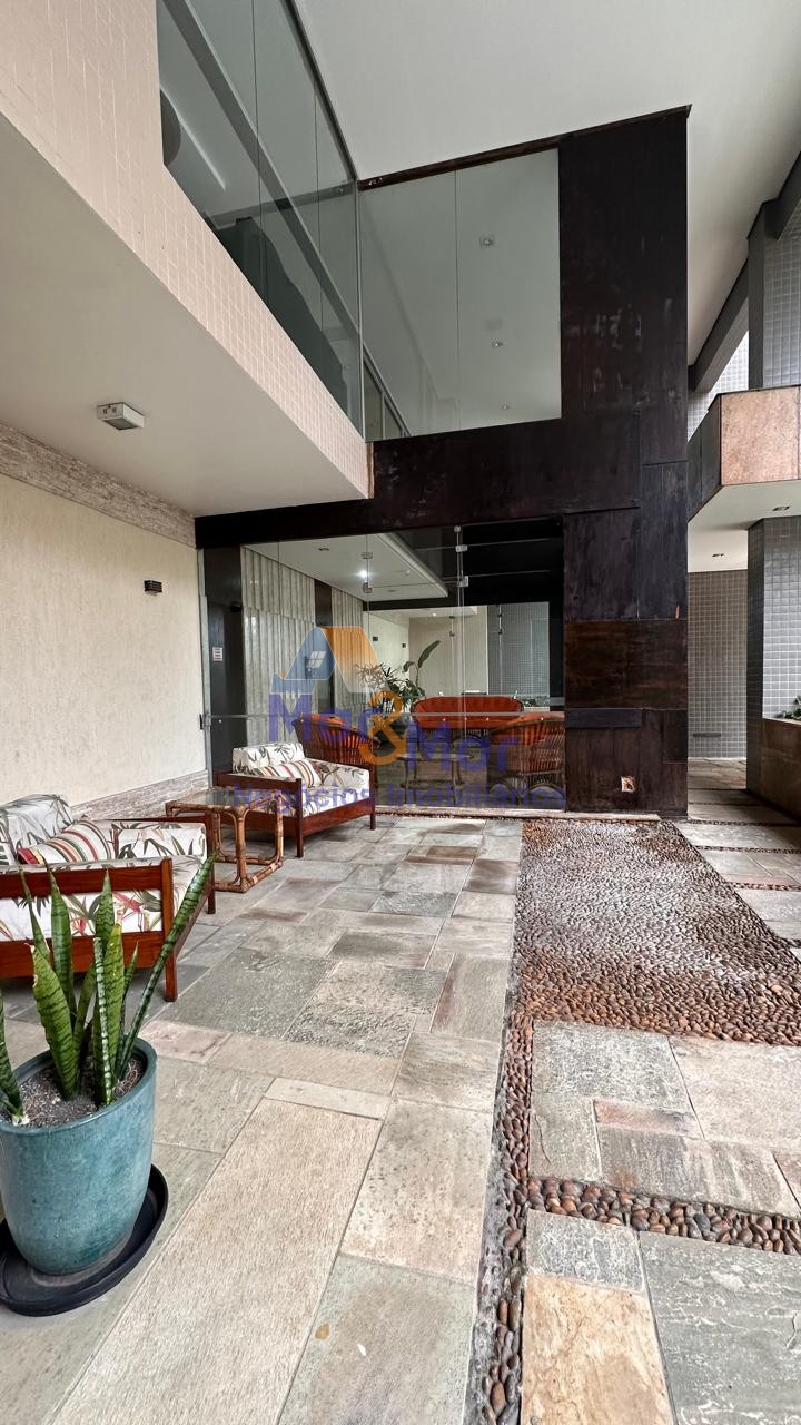 Apartamento na Praia das Pitangueiras, Guarujá - SP