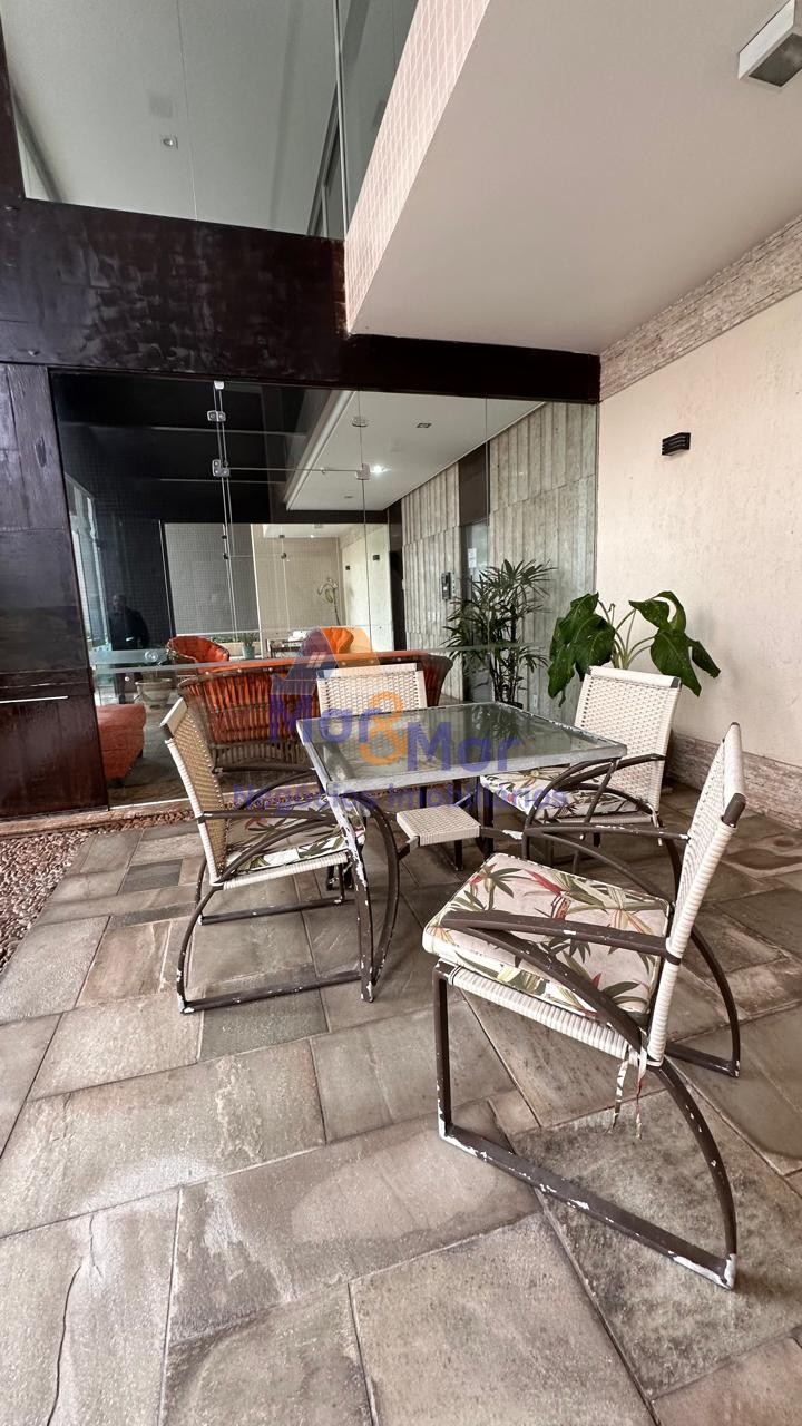 Apartamento na Praia das Pitangueiras, Guarujá - SP