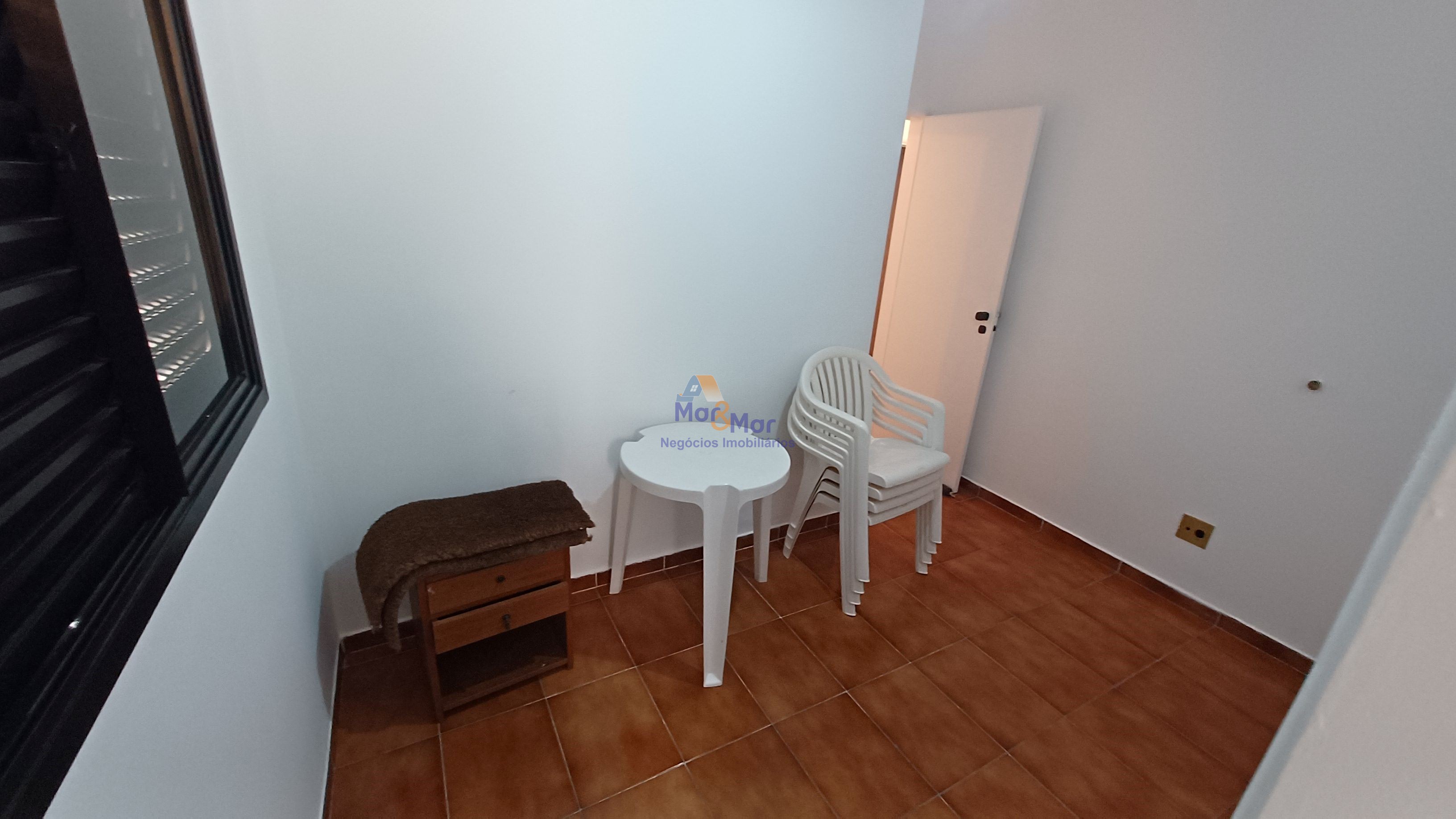 Apartamento-2-dormitorios-Enseada
