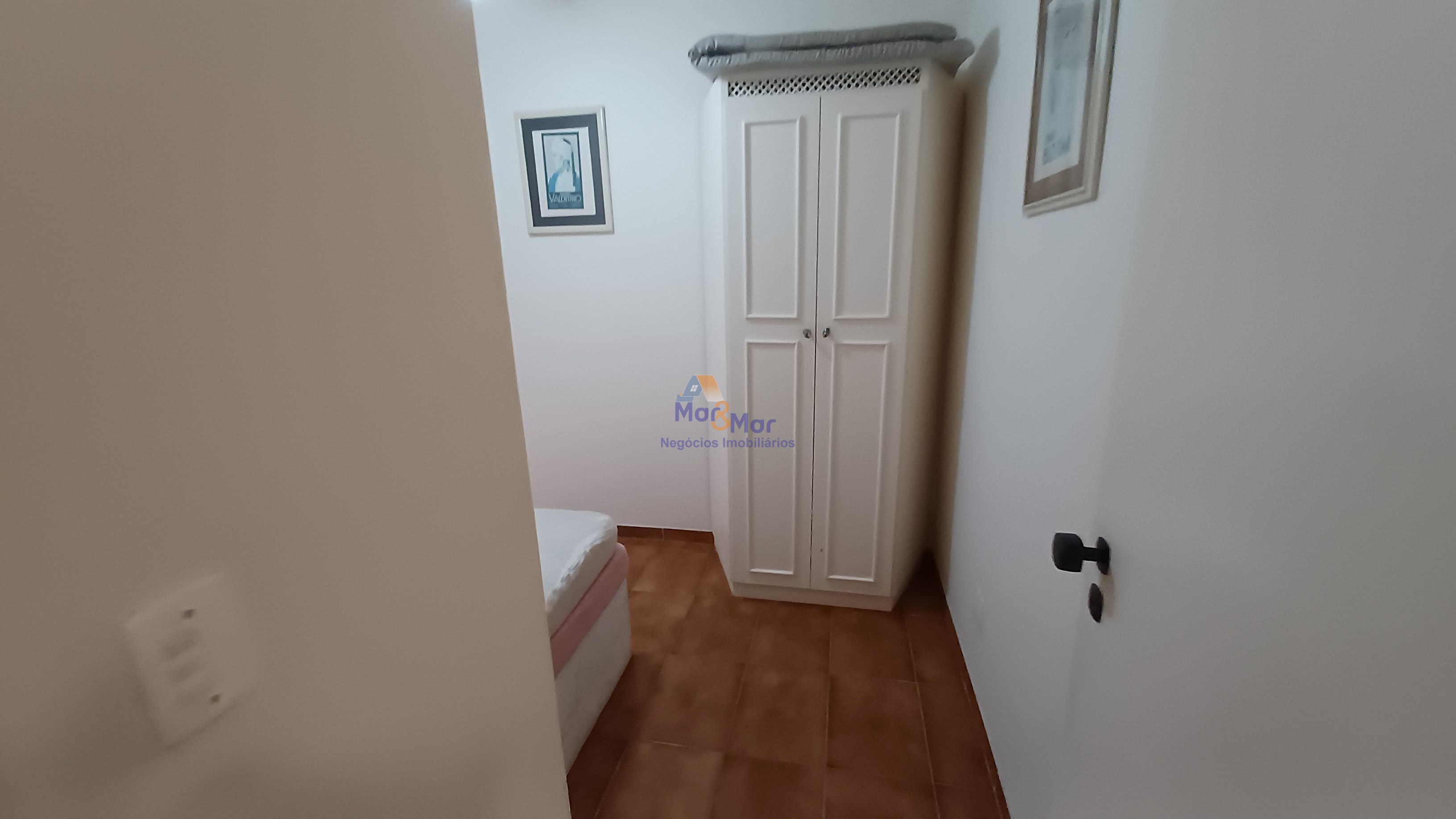 Apartamento na Praia da Enseada, Guarujá - SP