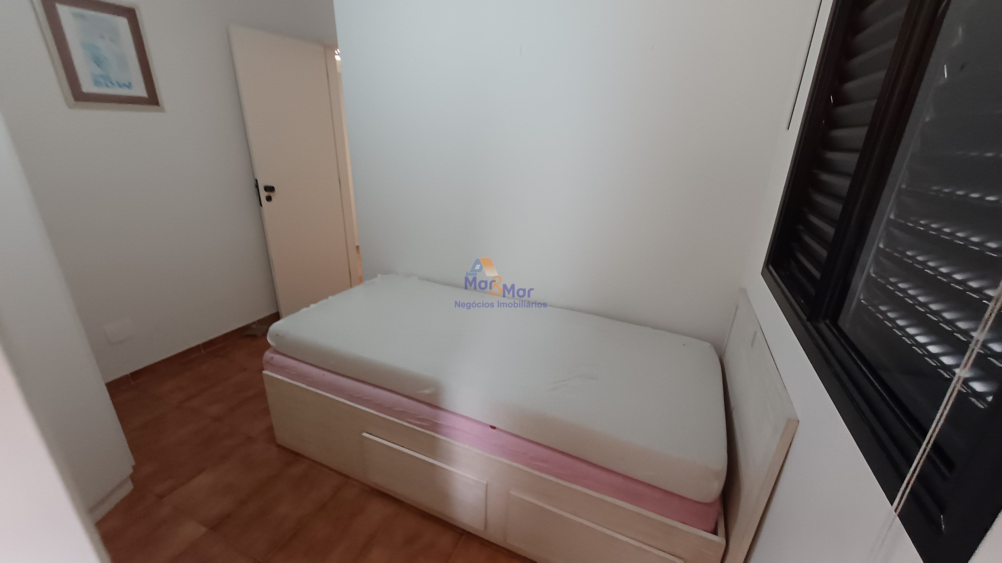 Apartamento na Praia da Enseada, Guarujá - SP