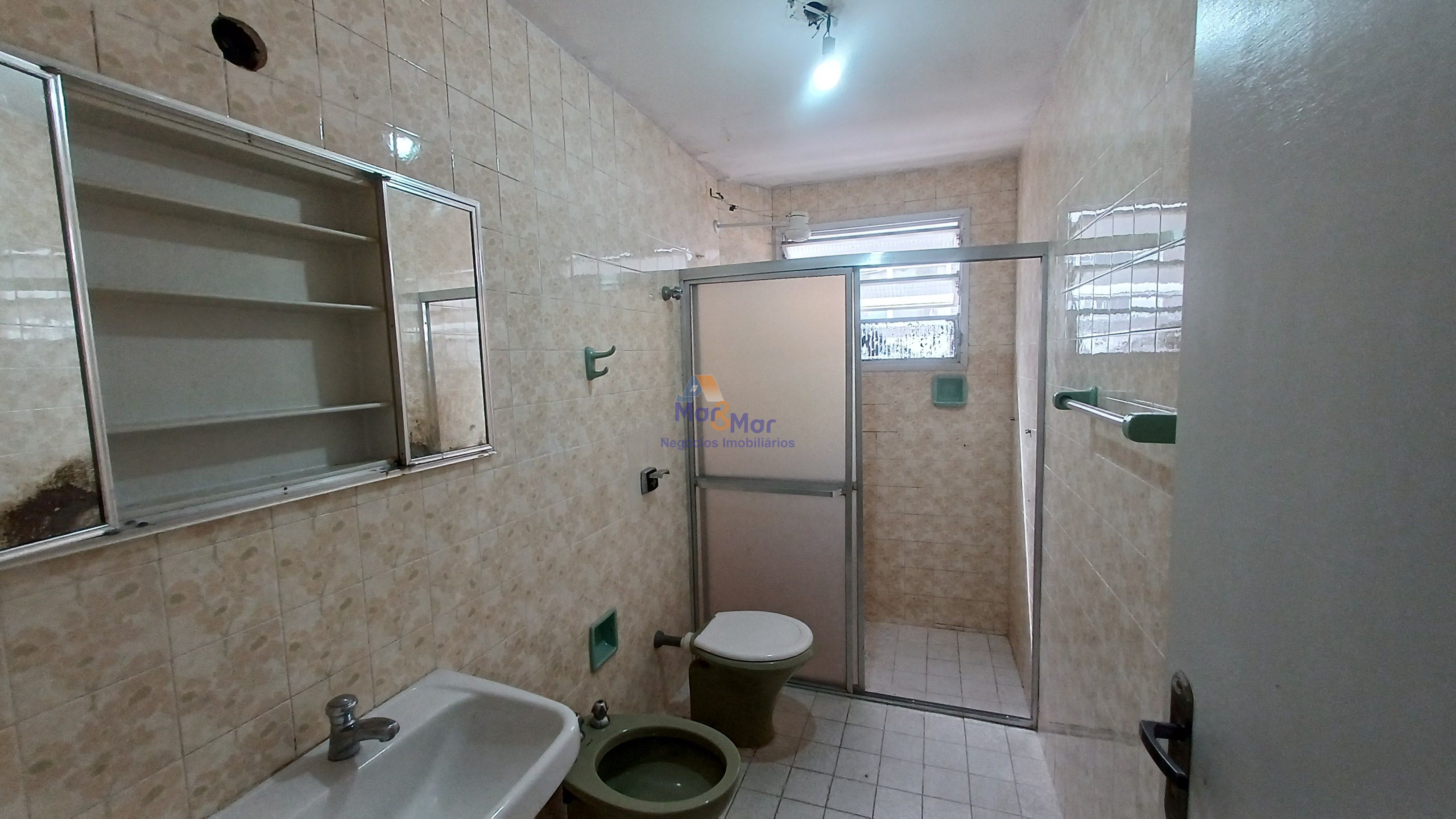 Apartamento na Praia da Enseada, Guarujá - SP