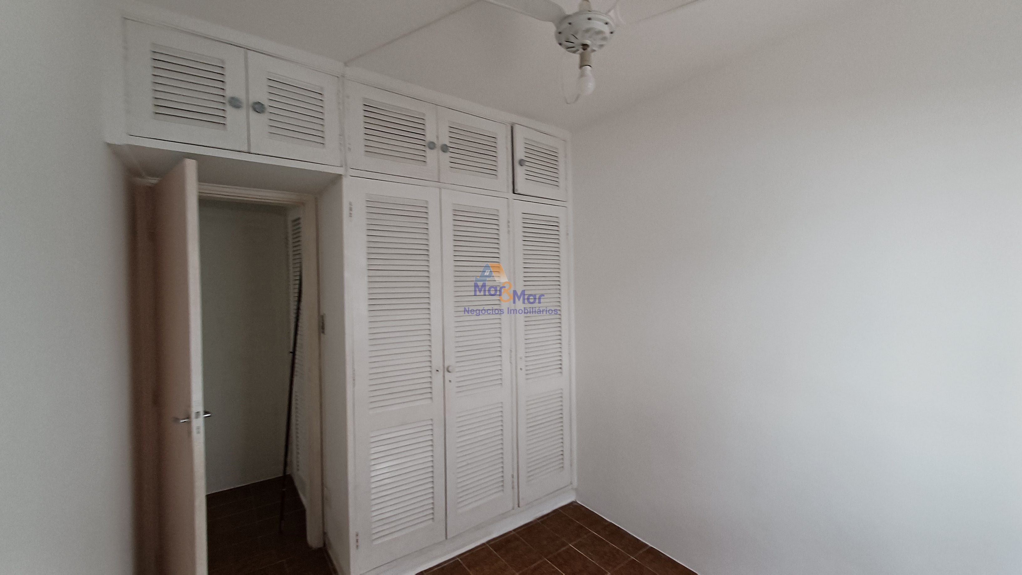 Apartamento na Praia da Enseada, Guarujá - SP