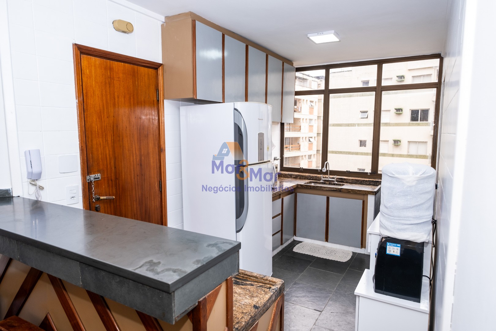 Apartamento na Praia da Enseada, Guarujá - SP