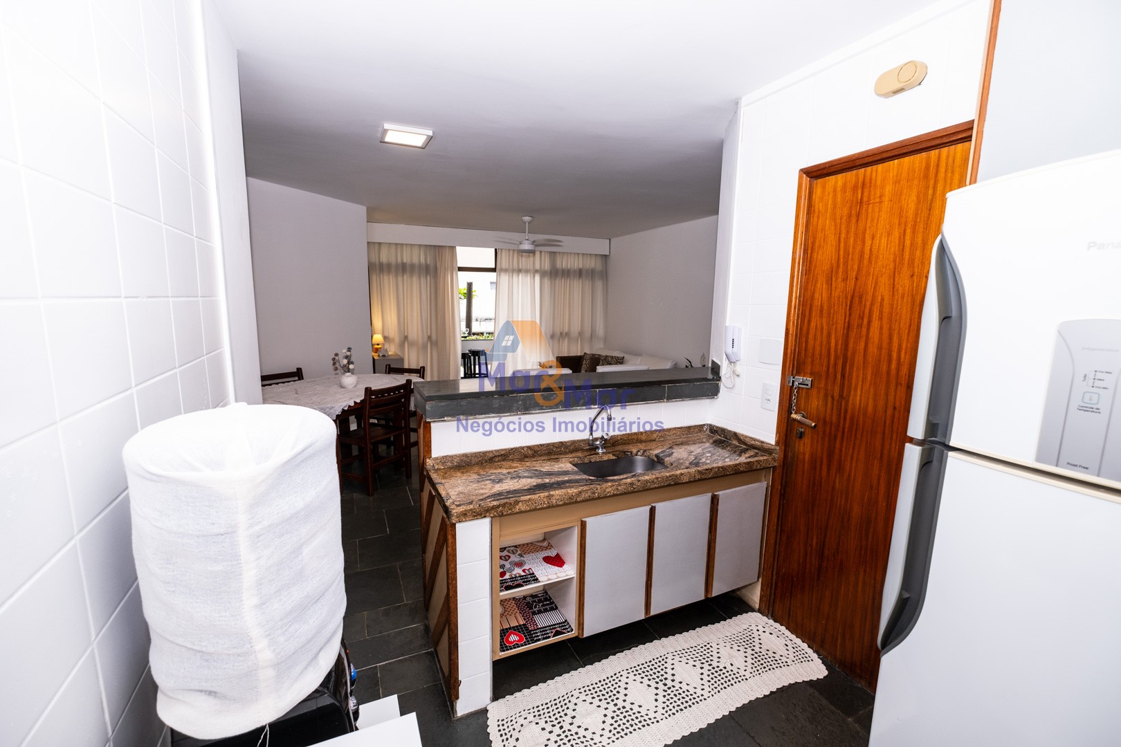 Apartamento na Praia da Enseada, Guarujá - SP
