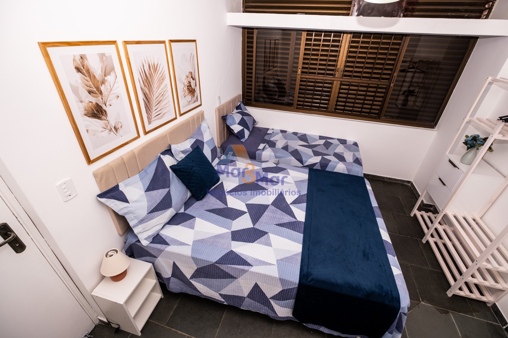 Apartamento na Praia da Enseada, Guarujá - SP