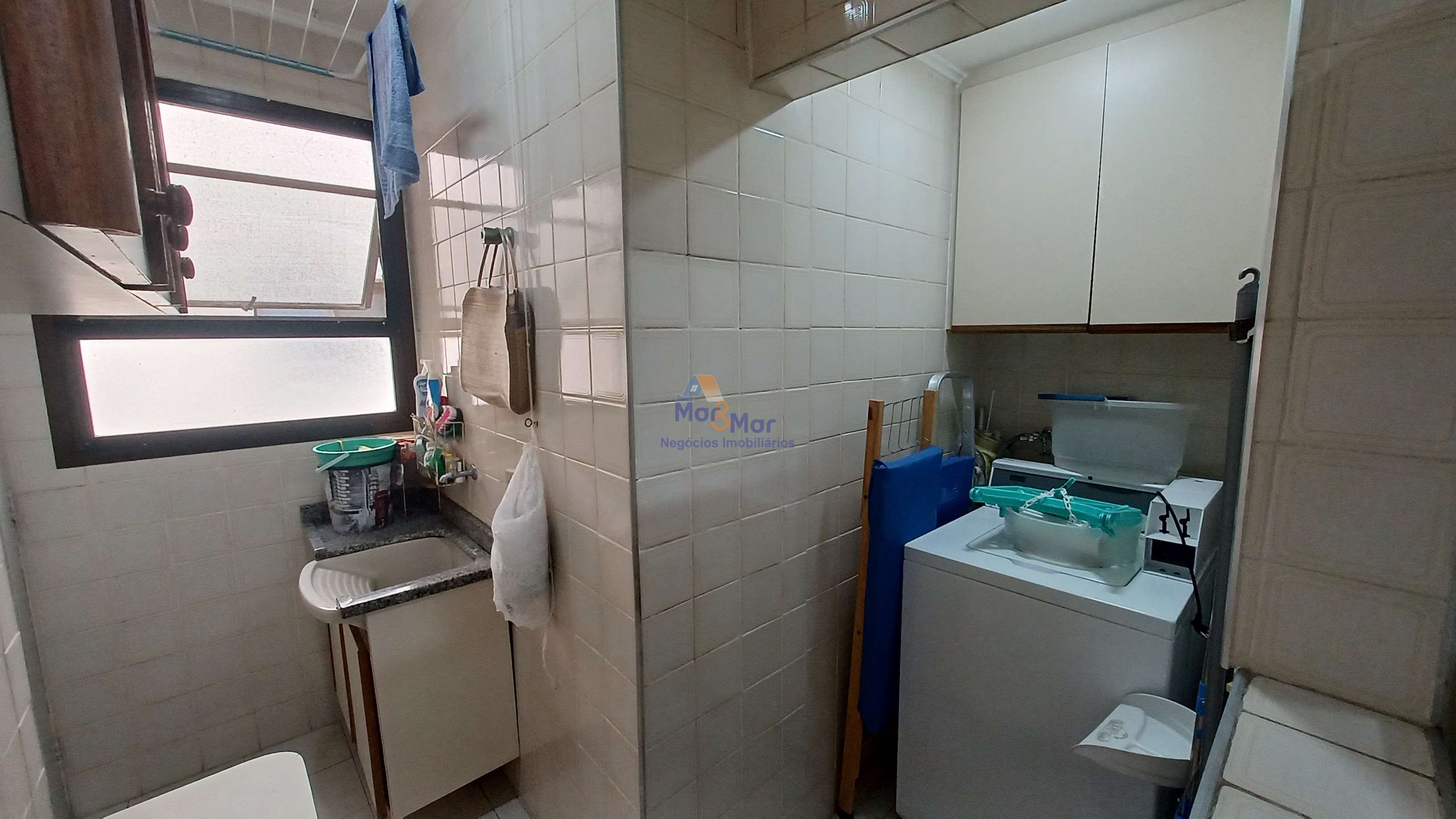 Apartamento na Praia da Enseada, Guarujá - SP