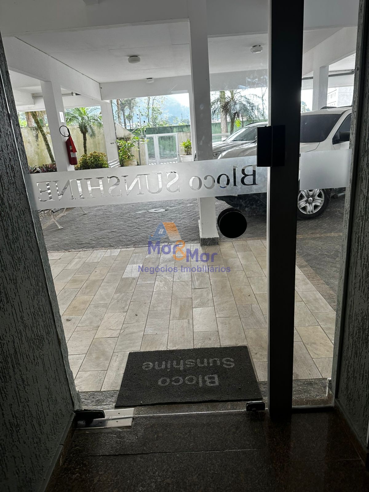Apartamento na Praia da Enseada, Guarujá - SP
