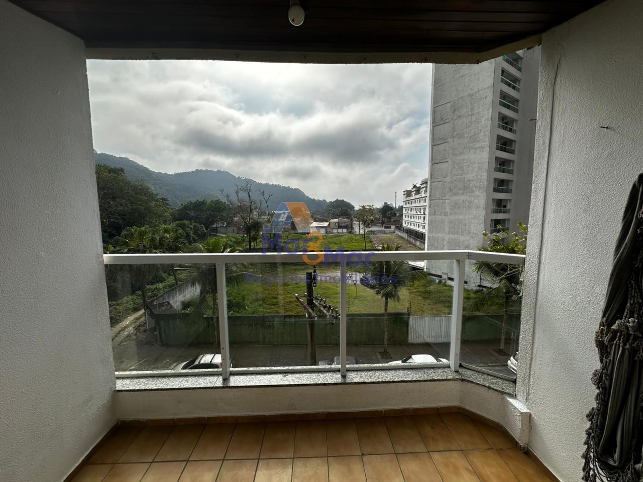 Apartamento na Praia da Enseada, Guarujá - SP