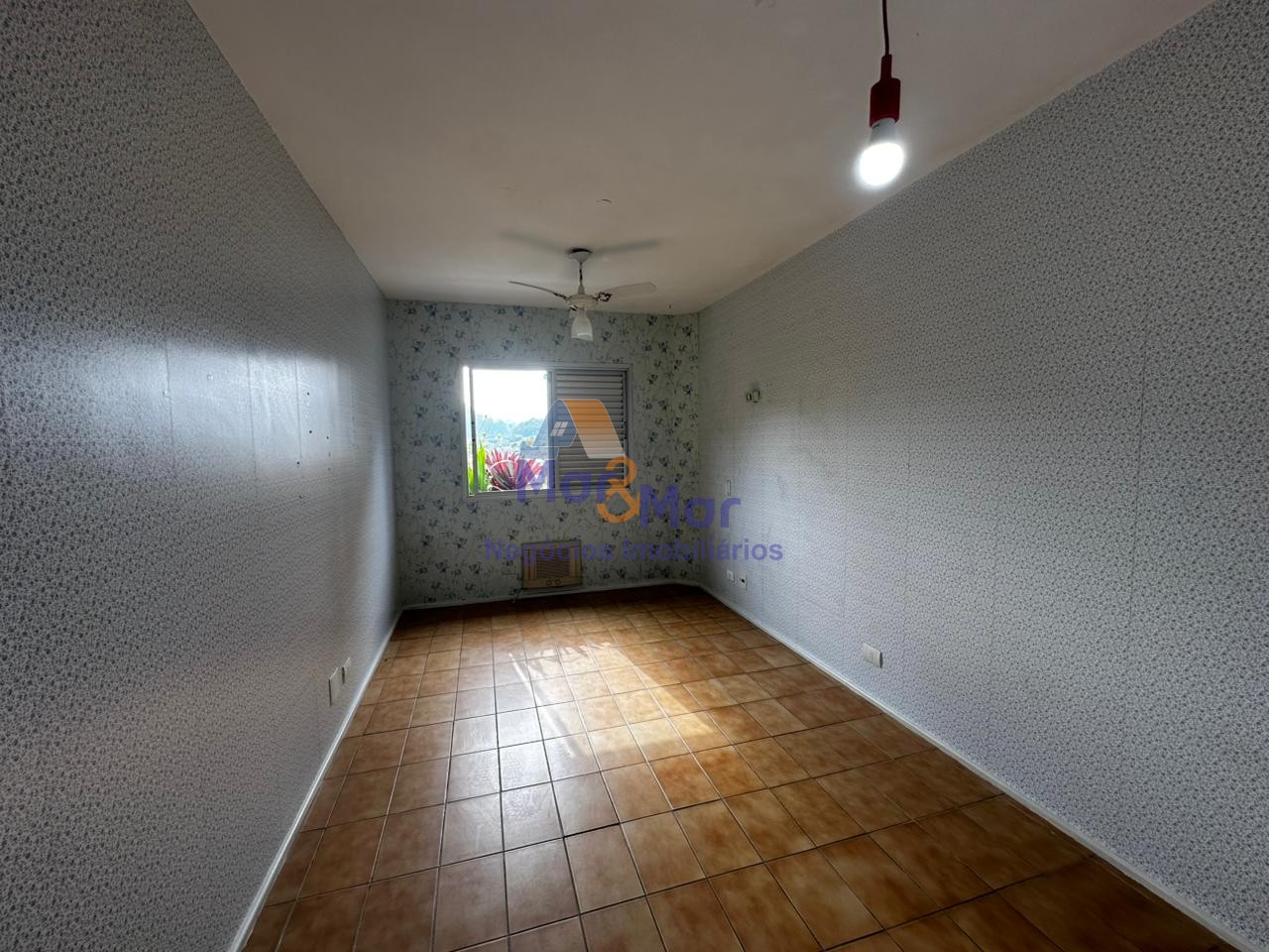Apartamento na Praia da Enseada, Guarujá - SP