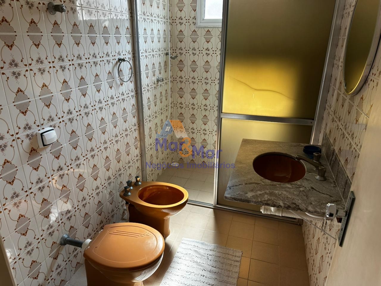 Apartamento na Praia da Enseada, Guarujá - SP