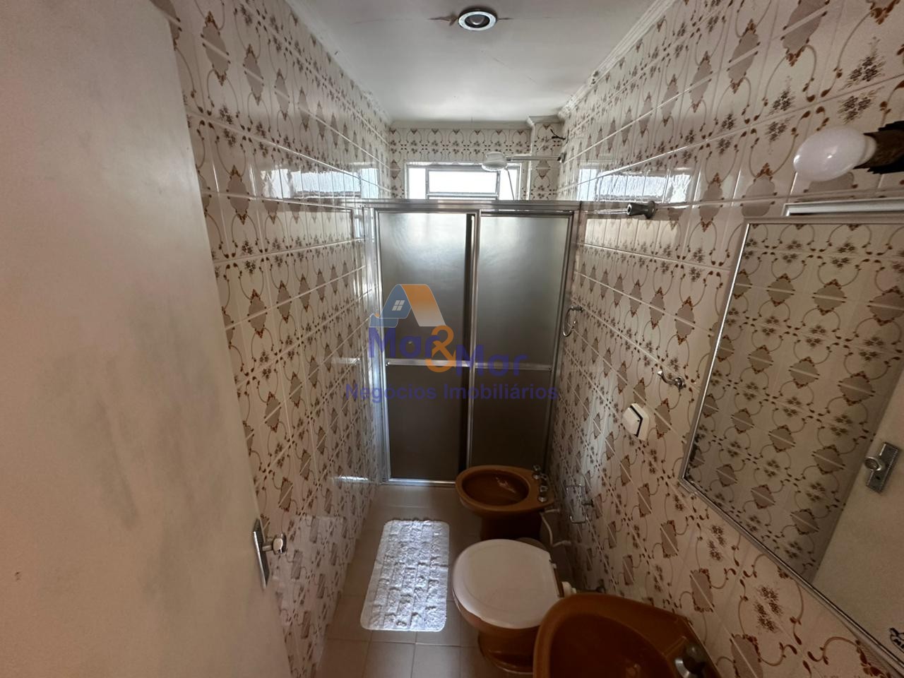 Apartamento na Praia da Enseada, Guarujá - SP