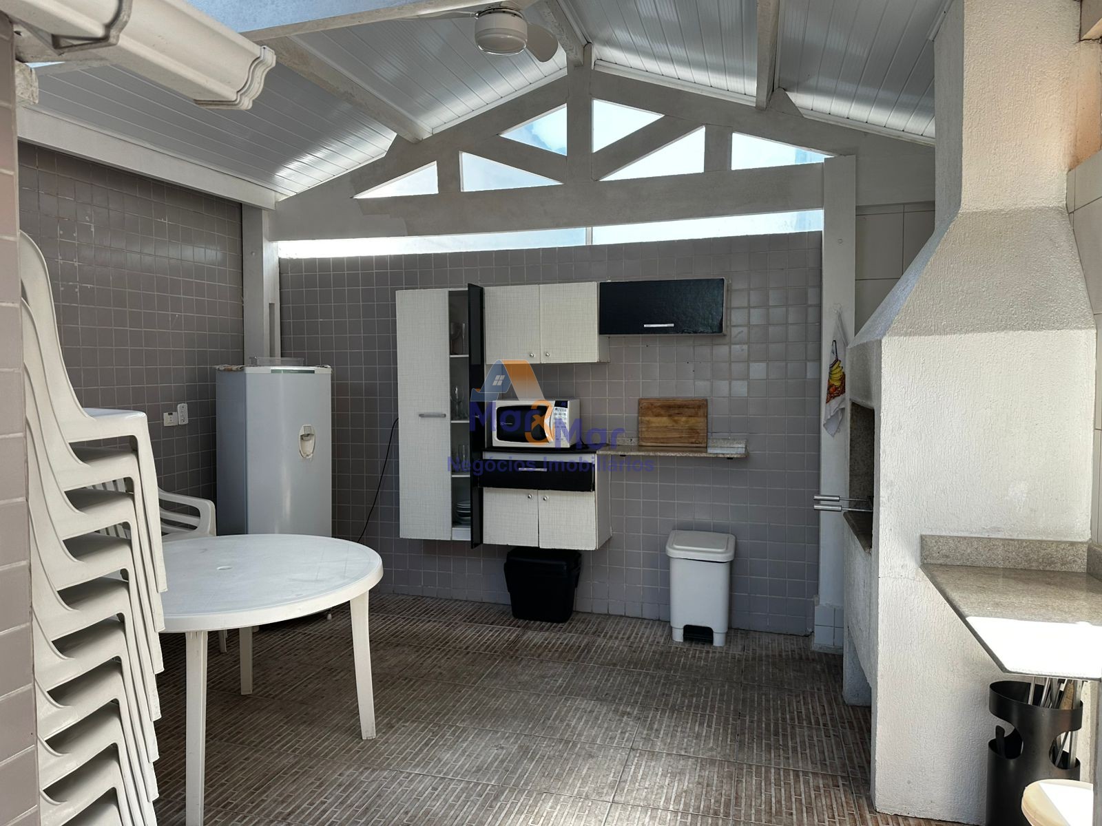 Apartamento na Praia da Enseada, Guarujá - SP