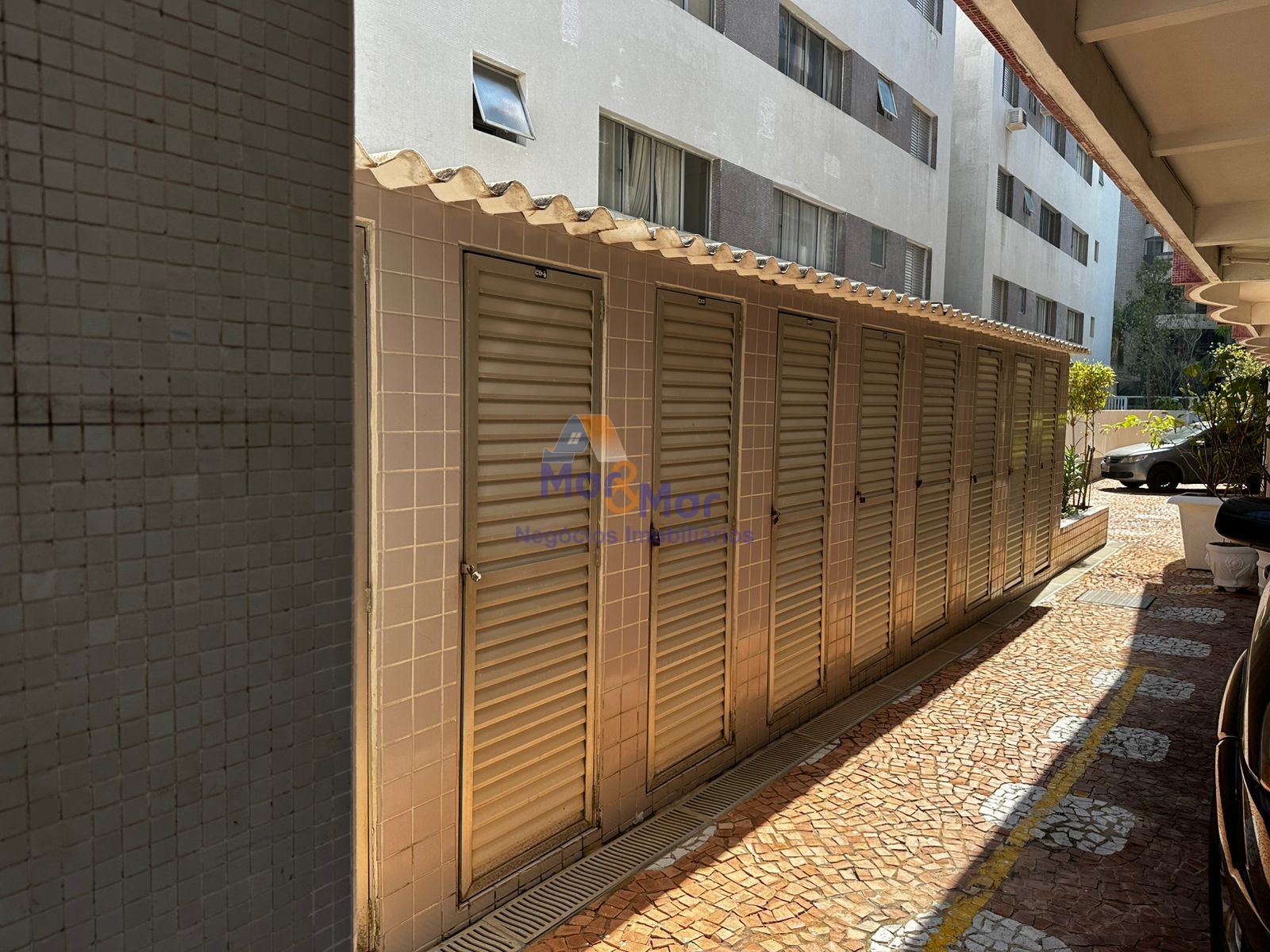 Apartamento na Praia da Enseada, Guarujá - SP
