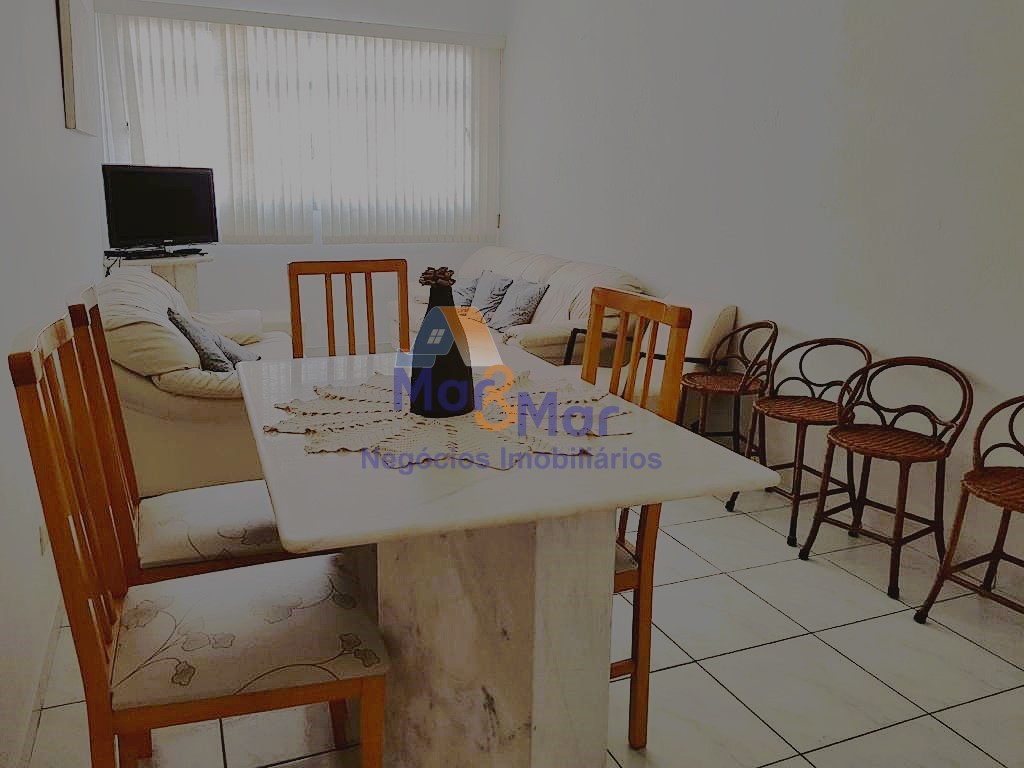 Apartamento na Praia do Tombo,  Astúrias - Guarujá - SP