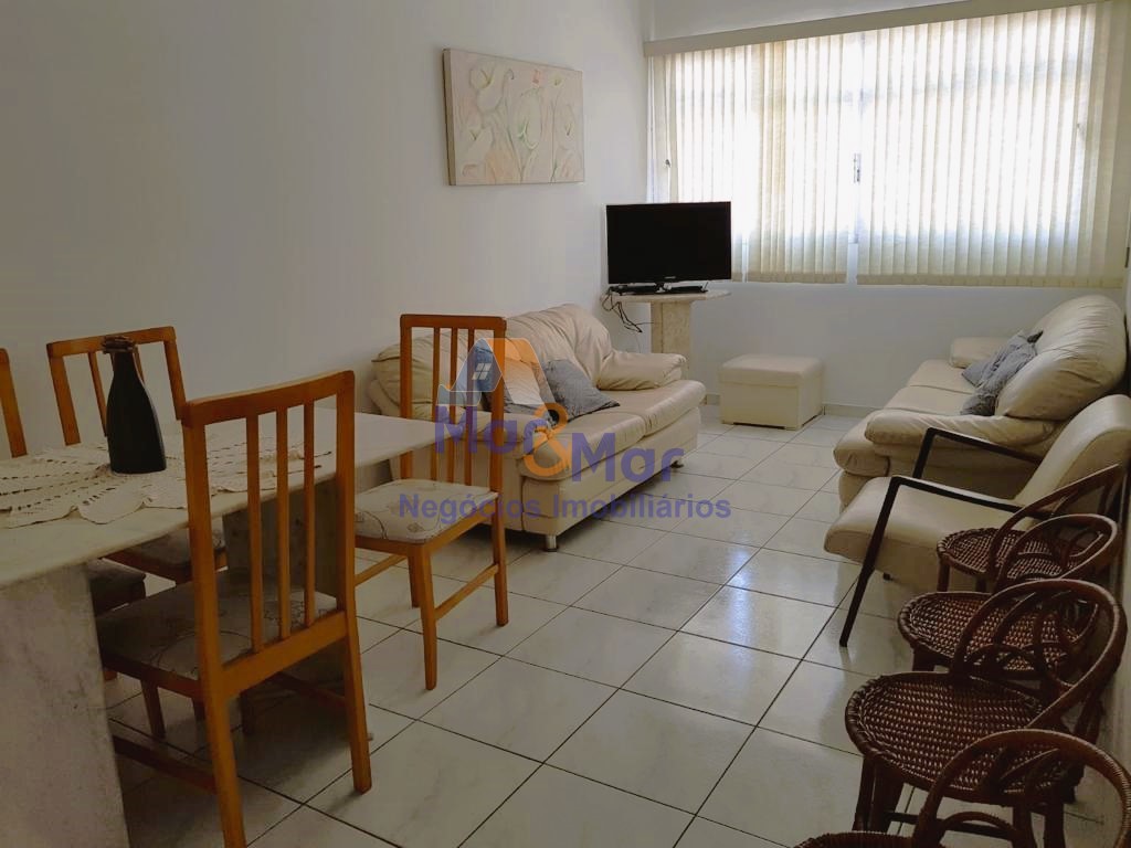 Apartamento na Praia do Tombo,  Astúrias - Guarujá - SP