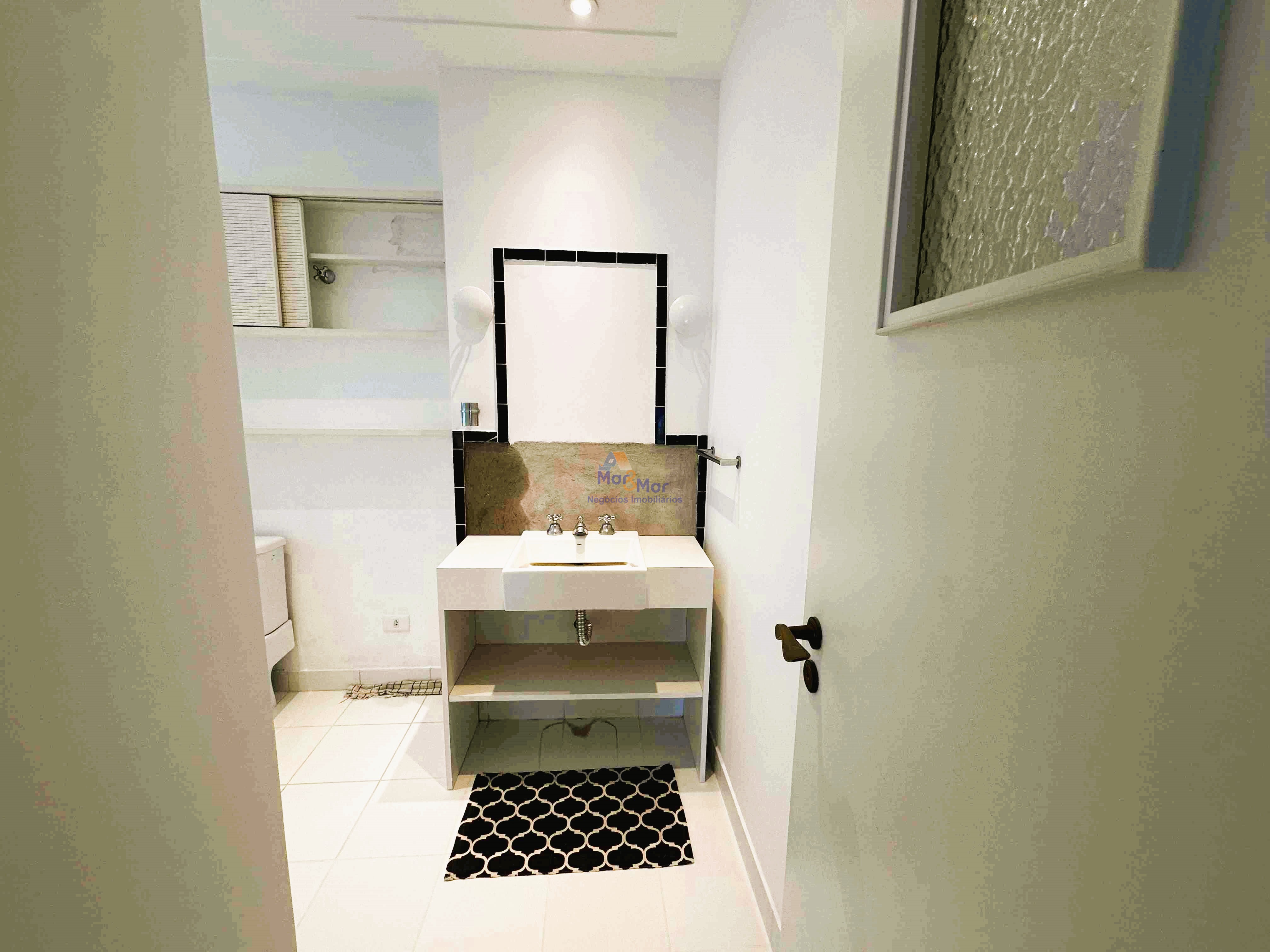 Apartamento Frente ao Mar nas Pitangueiras, Guarujá - SP