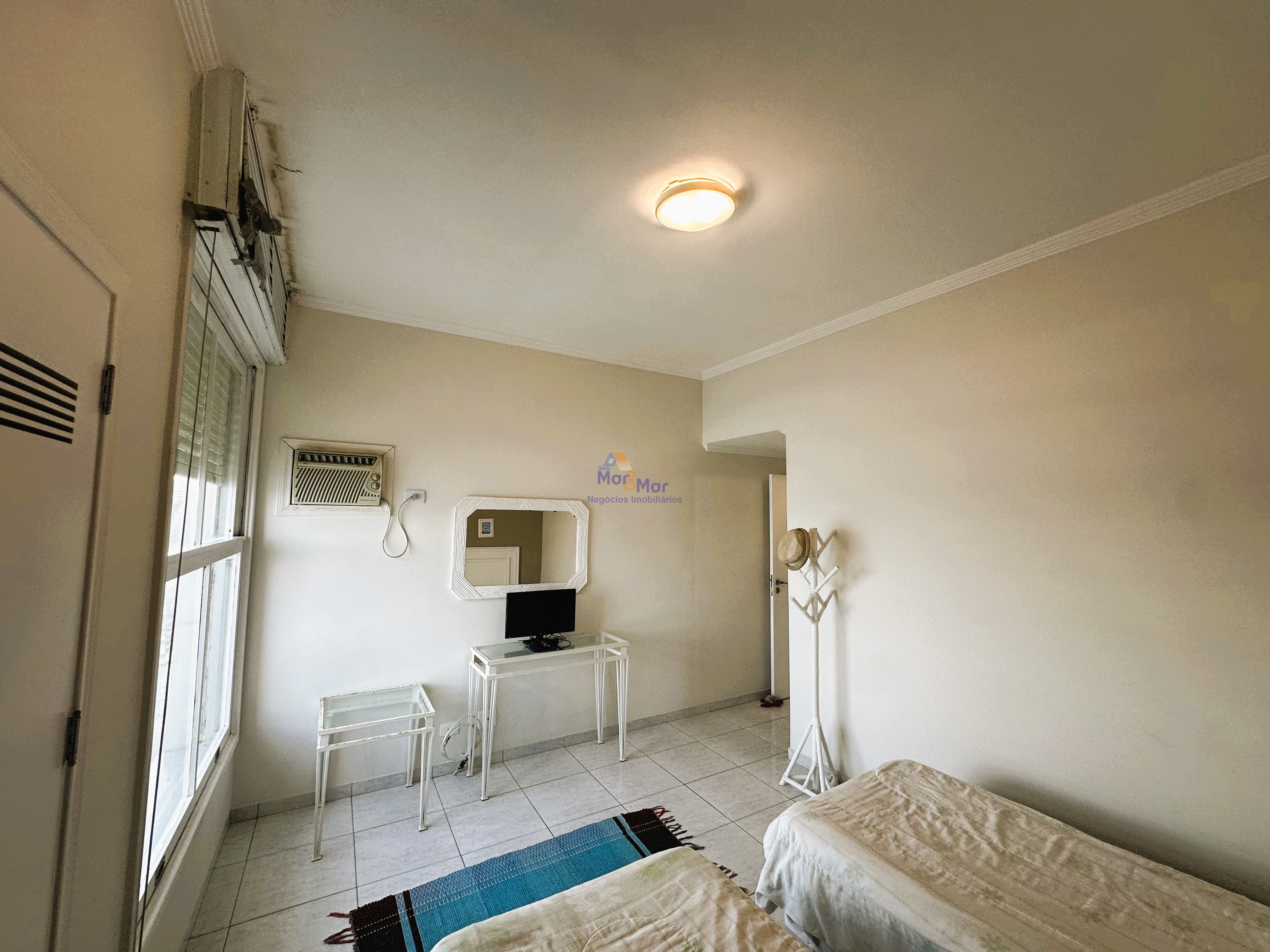 Apartamento Frente ao Mar nas Pitangueiras, Guarujá - SP