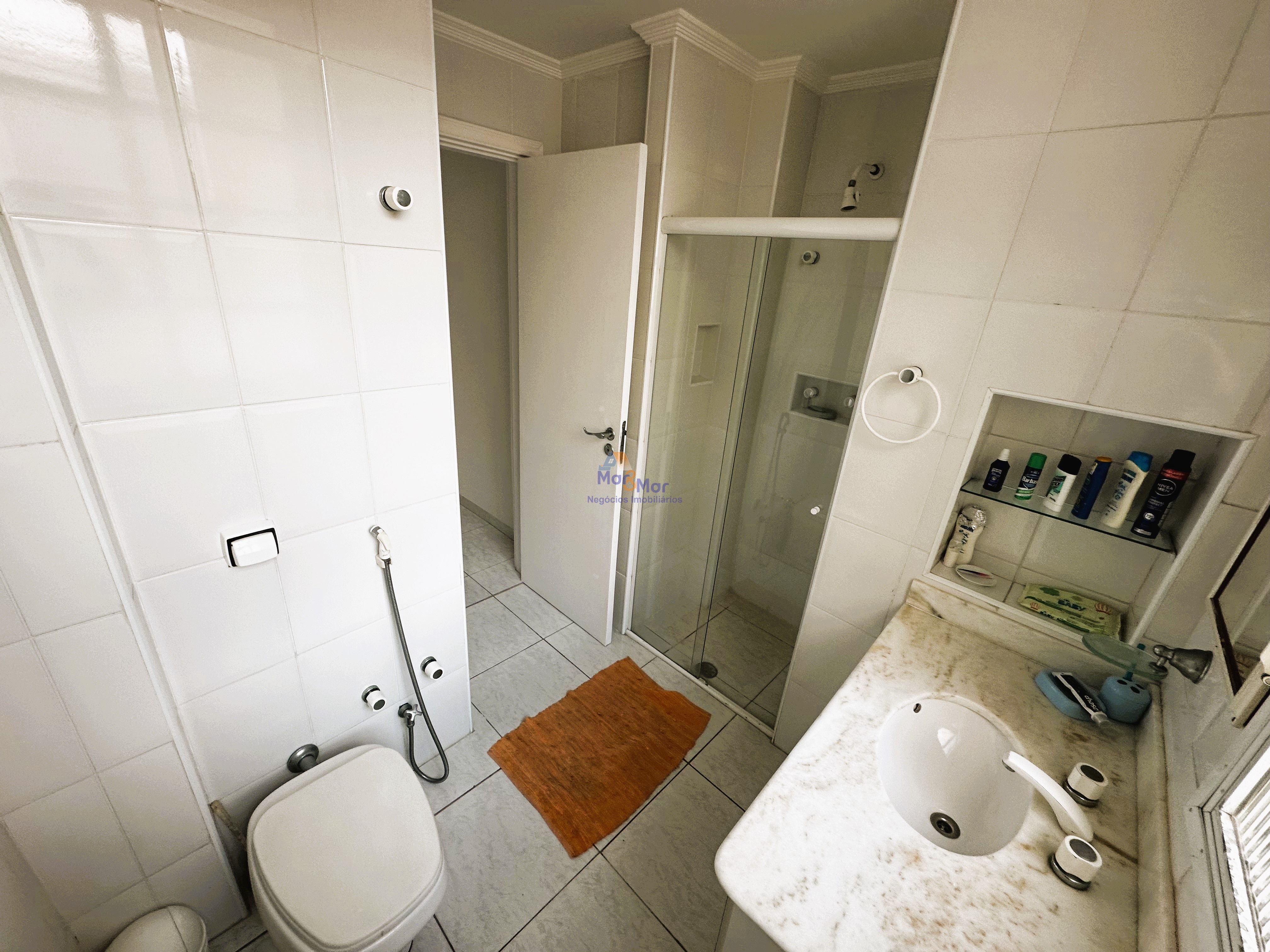 Apartamento Frente ao Mar nas Pitangueiras, Guarujá - SP
