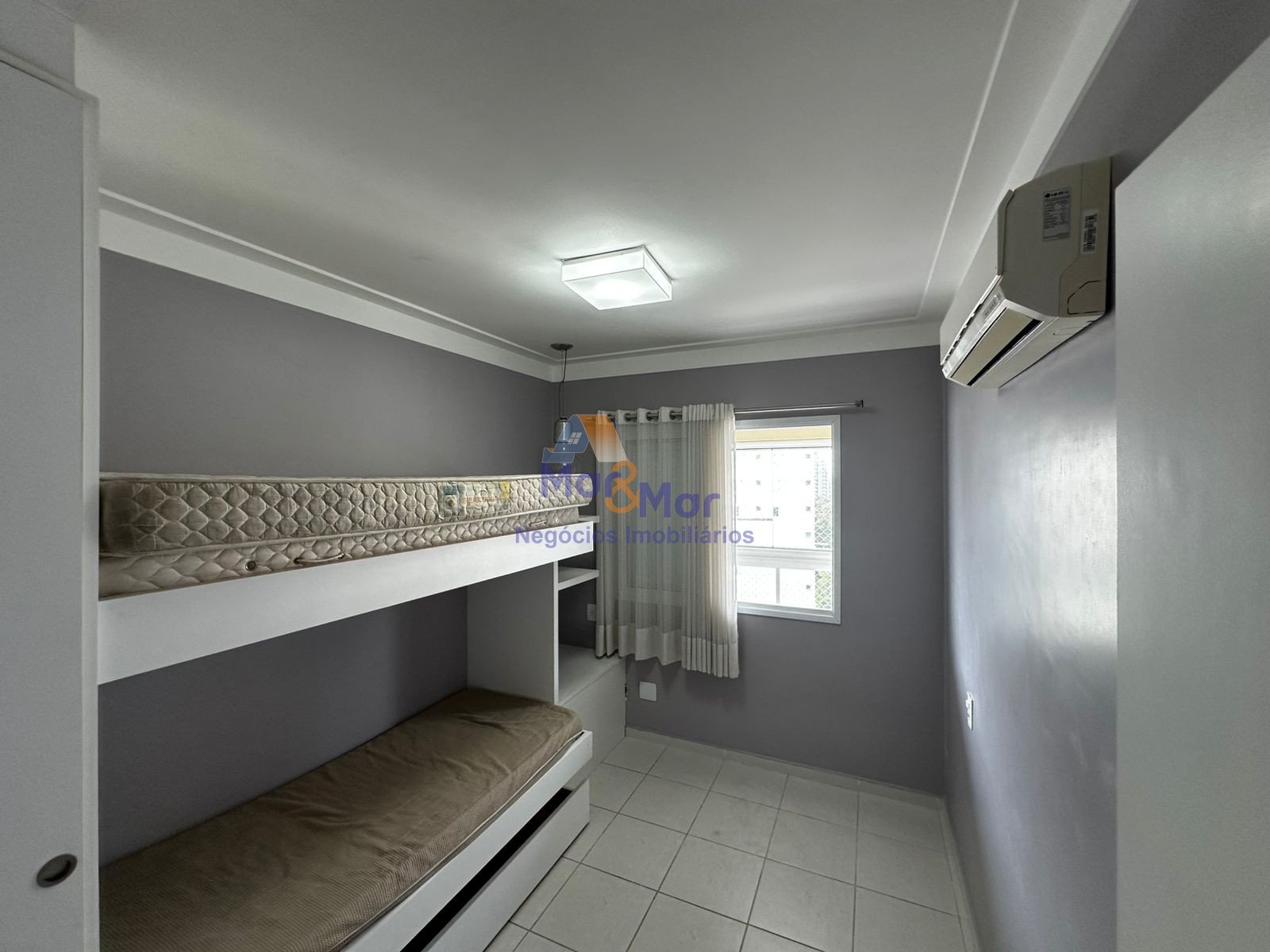 Apartamento Frente ao Mar, Praia das Astúrias Guarujá - SP