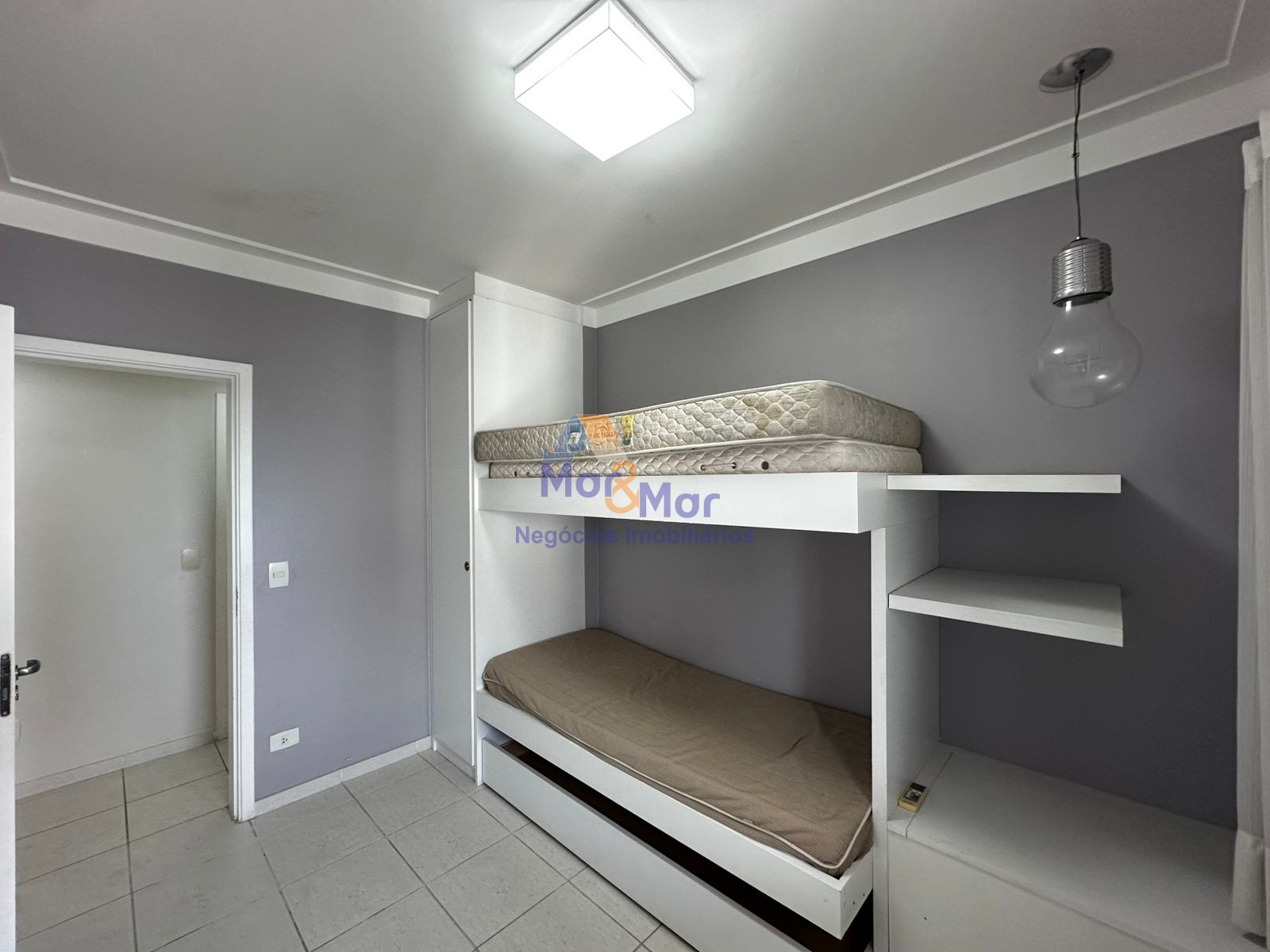 Apartamento Frente ao Mar, Praia das Astúrias Guarujá - SP