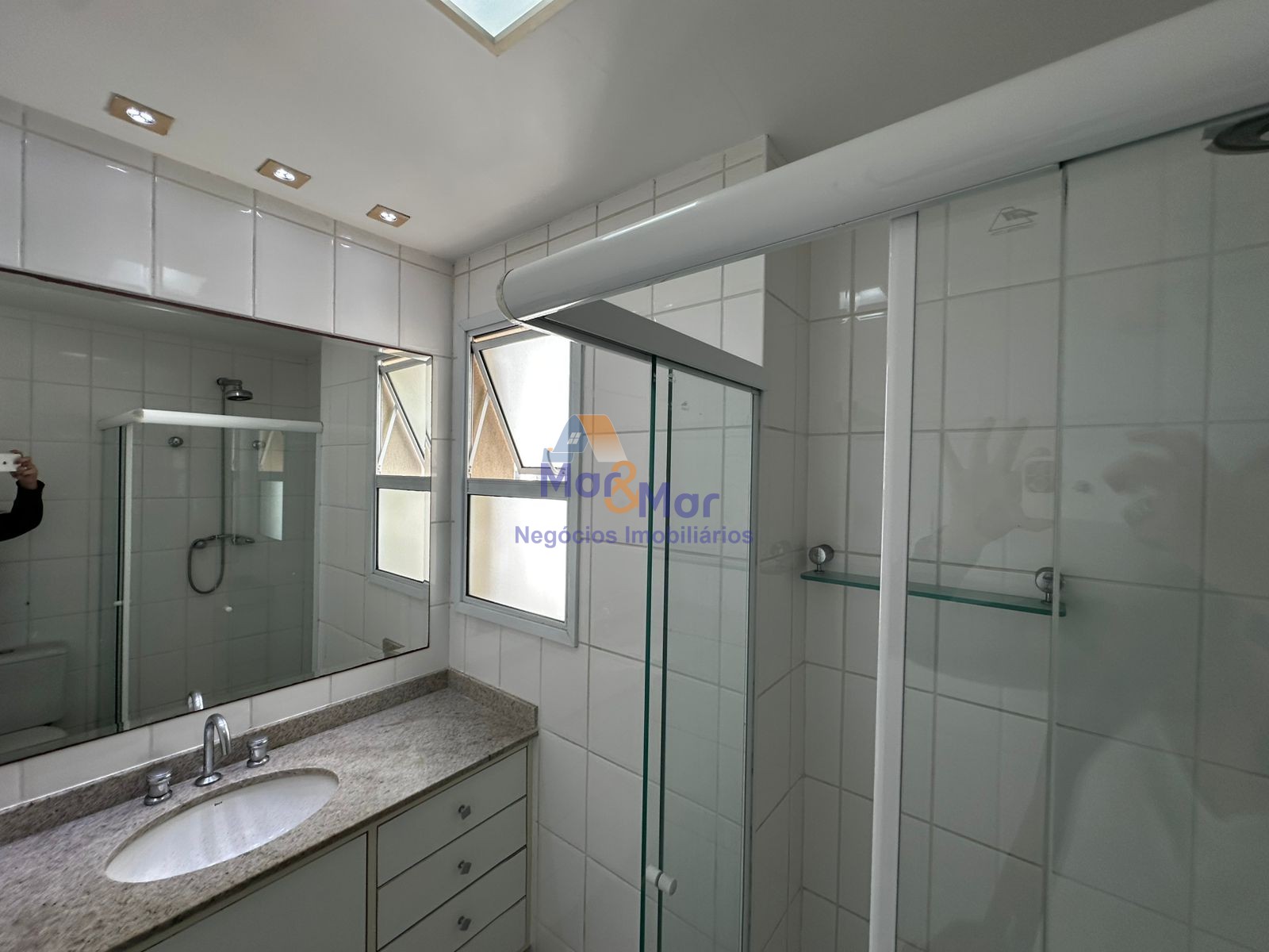 Apartamento Frente ao Mar, Praia das Astúrias Guarujá - SP