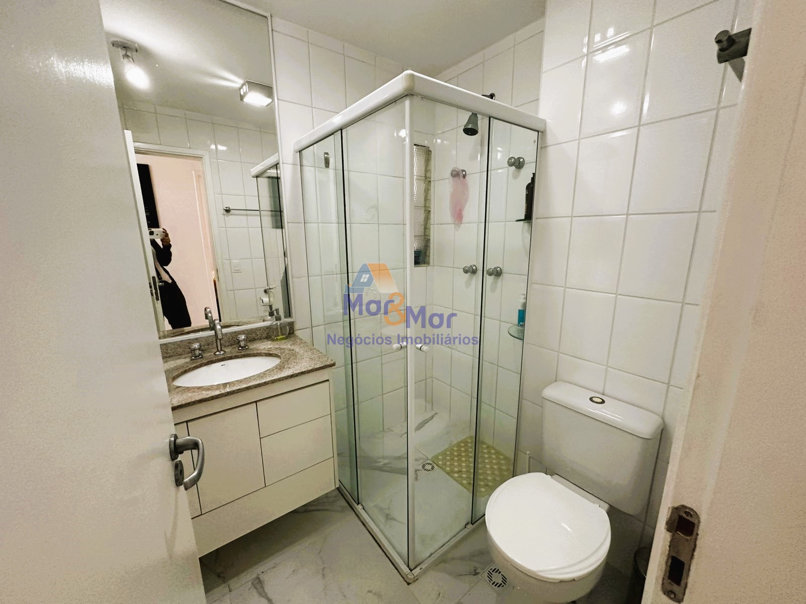 Apartamento Frente ao Mar, Astúrias, Guarujá - SP