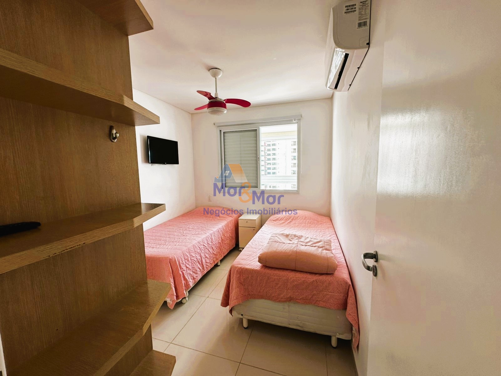 Apartamento Frente ao Mar, Astúrias, Guarujá - SP