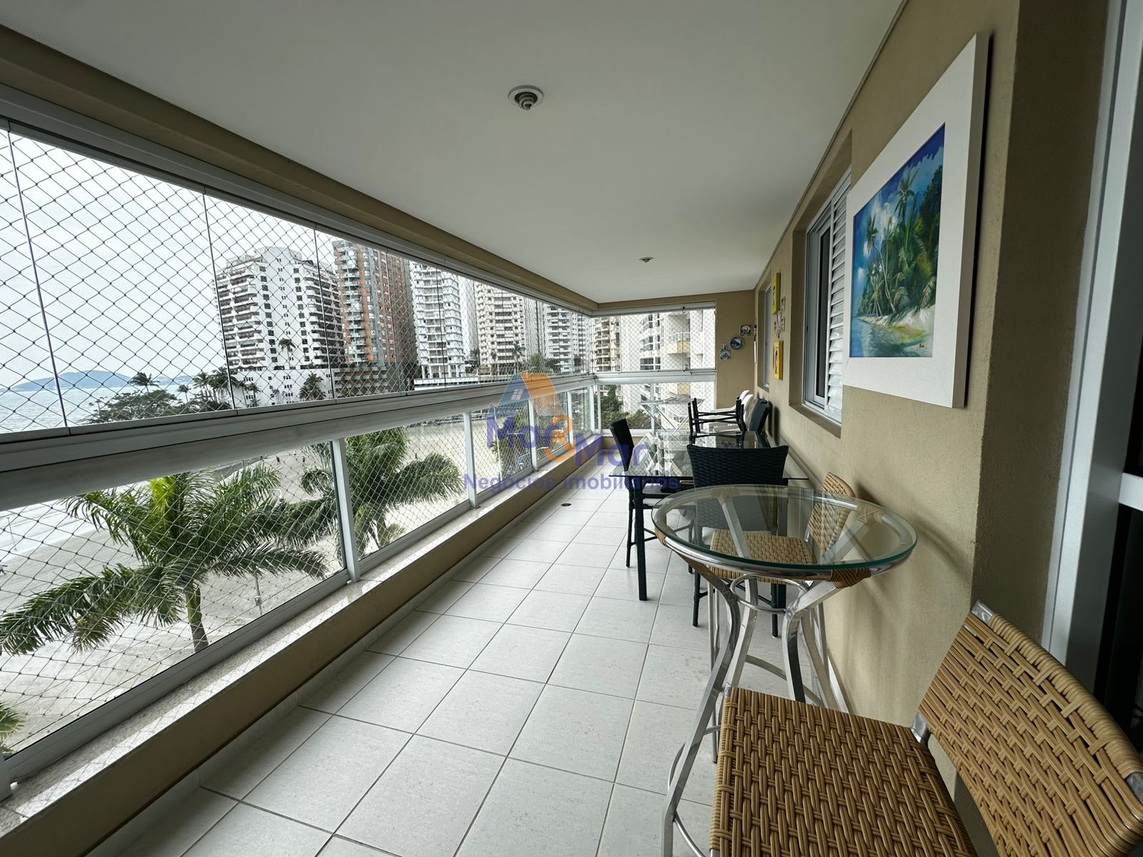 Apartamento Frente ao Mar, Praia da Astúrias Guarujá - SP