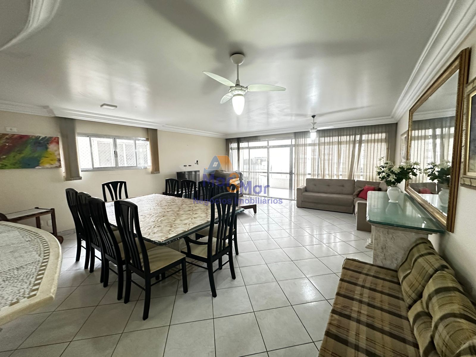 Apartamento-3-dormitorios-Pitangueiras