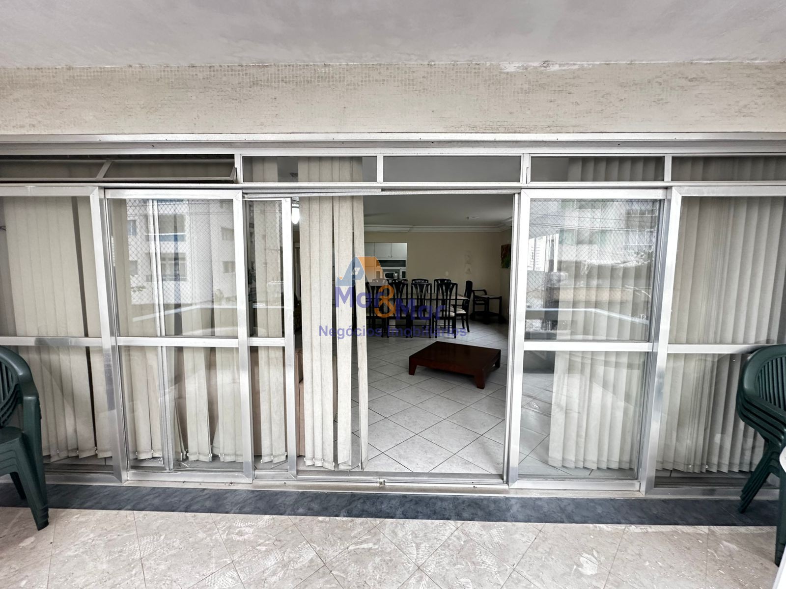 Apartamento-3-dormitorios-Pitangueiras