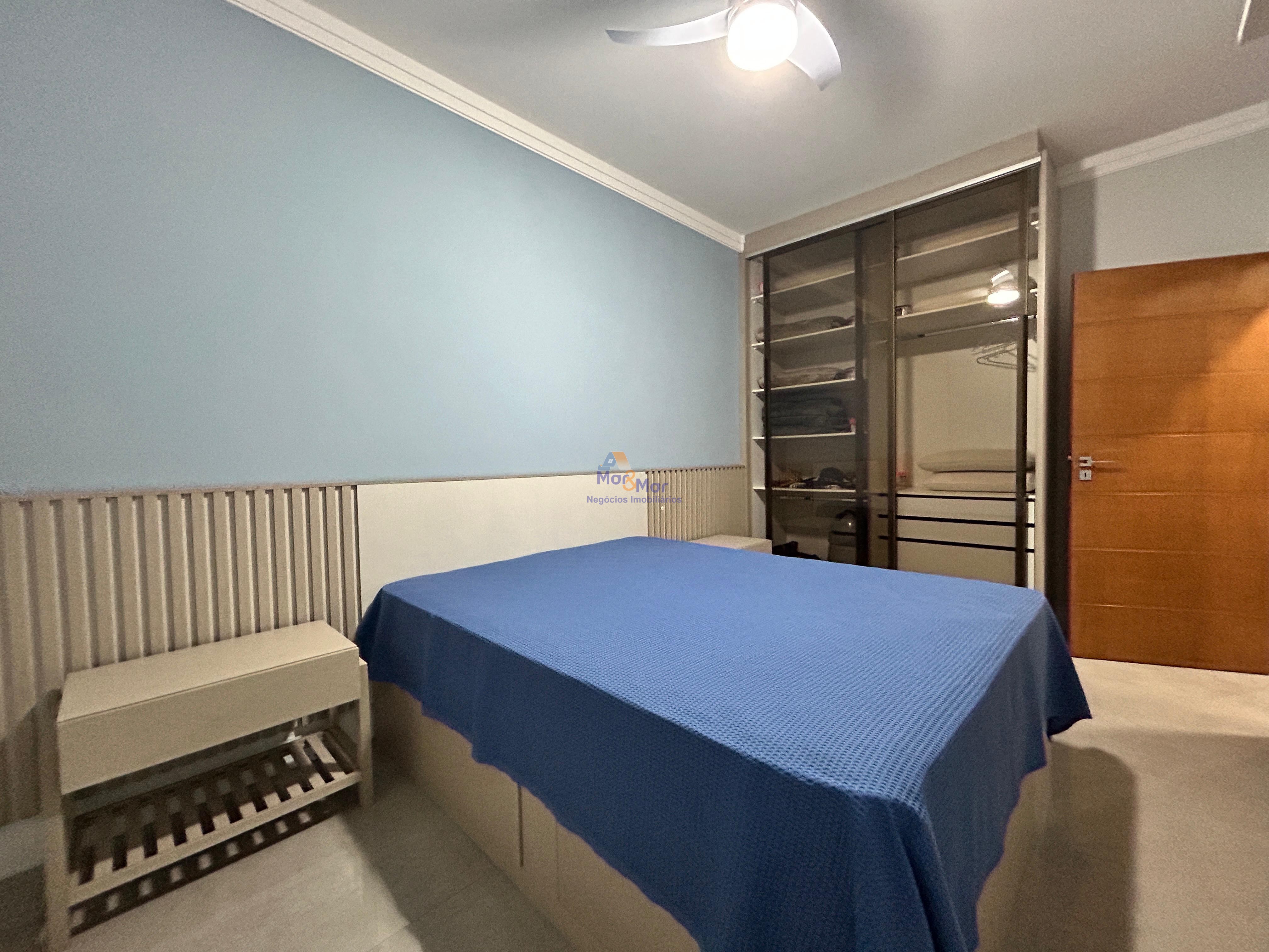 Apartamento na Praia das Pitangueiras, Guarujá - SP