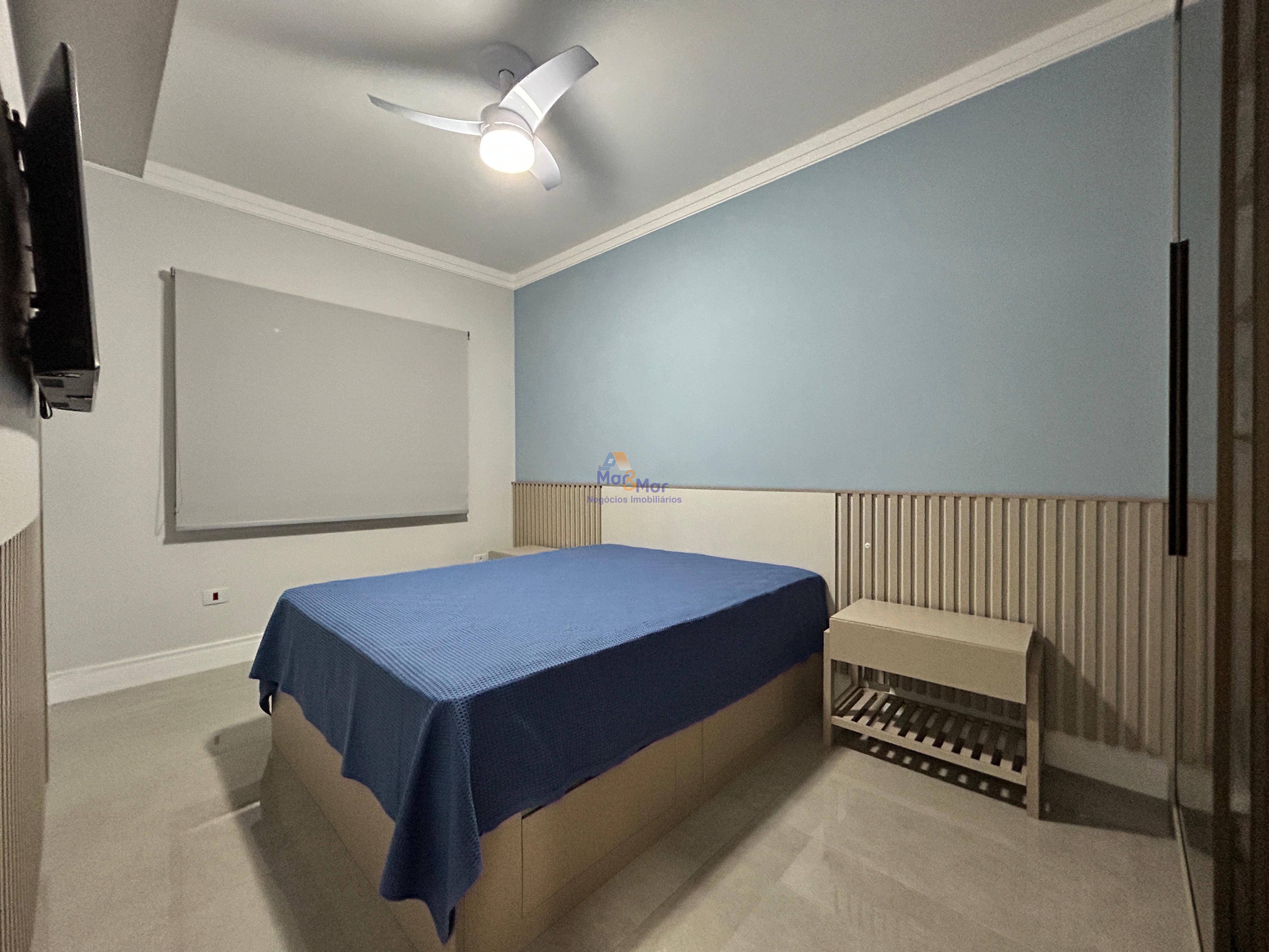 Apartamento na Praia das Pitangueiras, Guarujá - SP
