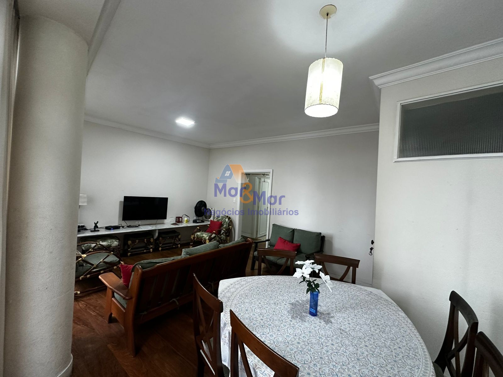 Apartamento-2-dormitorios-Pitangueiras
