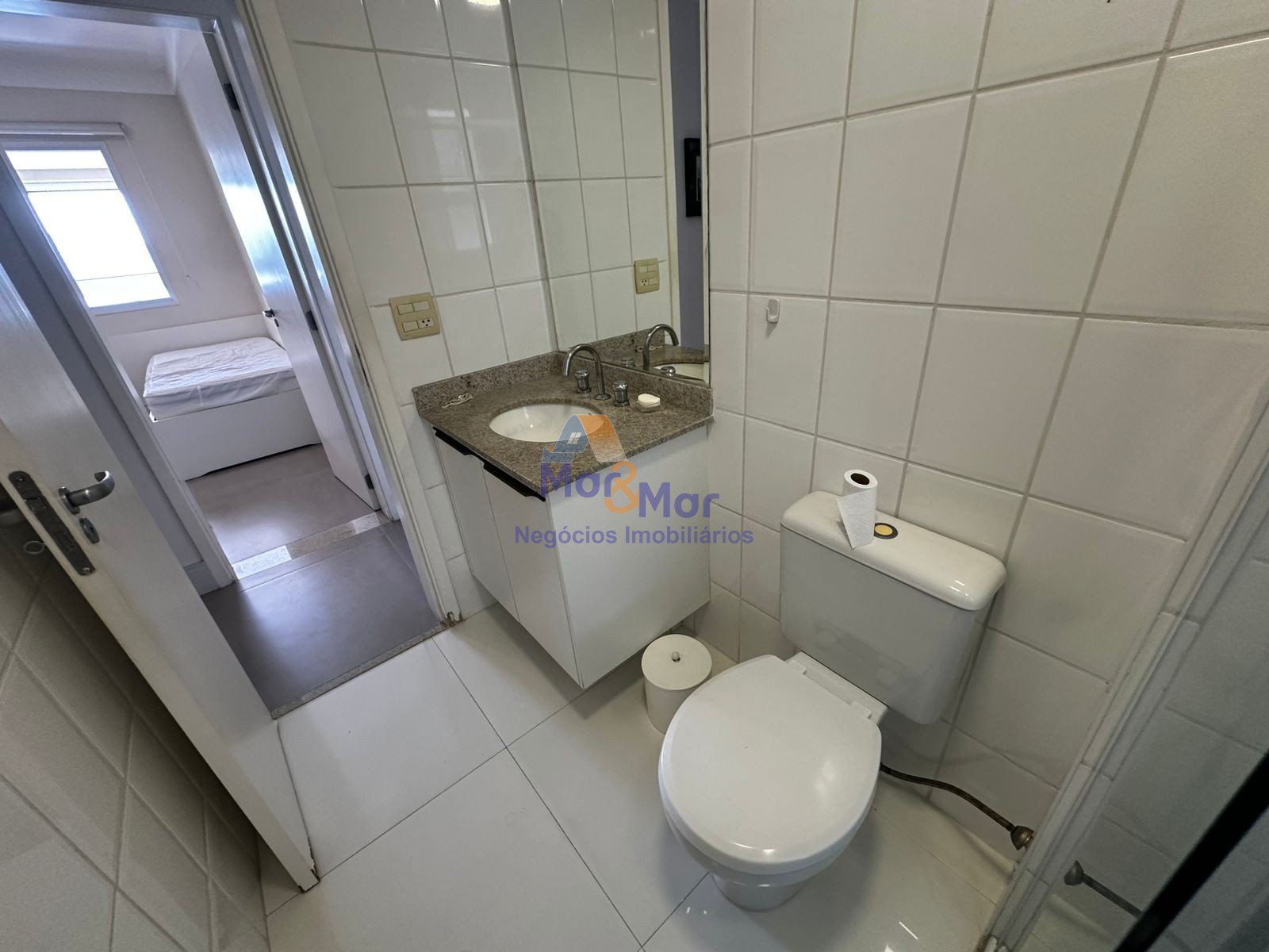 Apartamento Frente ao Mar, Praia das Astúria, Guarujá - SP