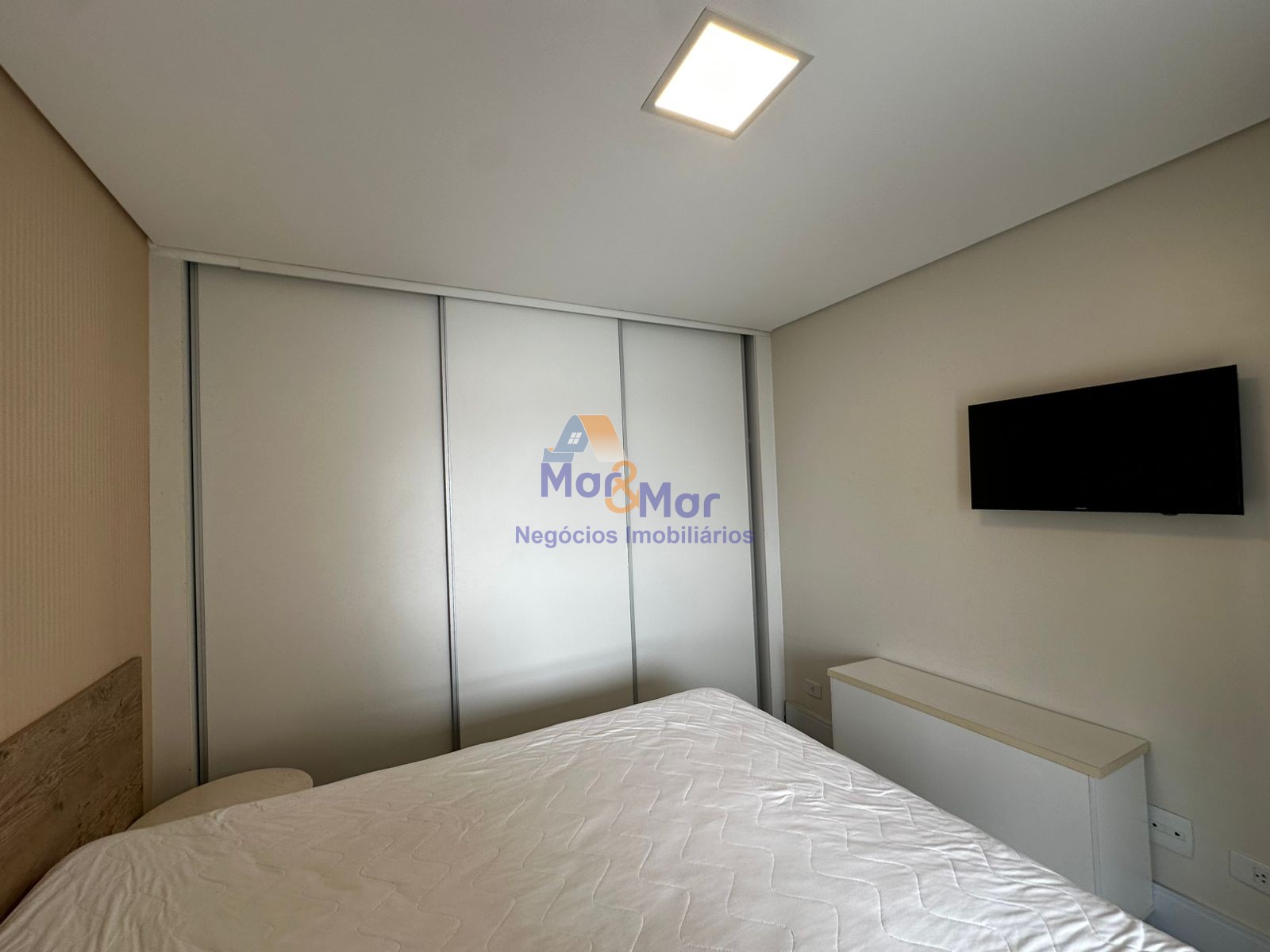 Apartamento Frente ao Mar, Praia das Astúria, Guarujá - SP