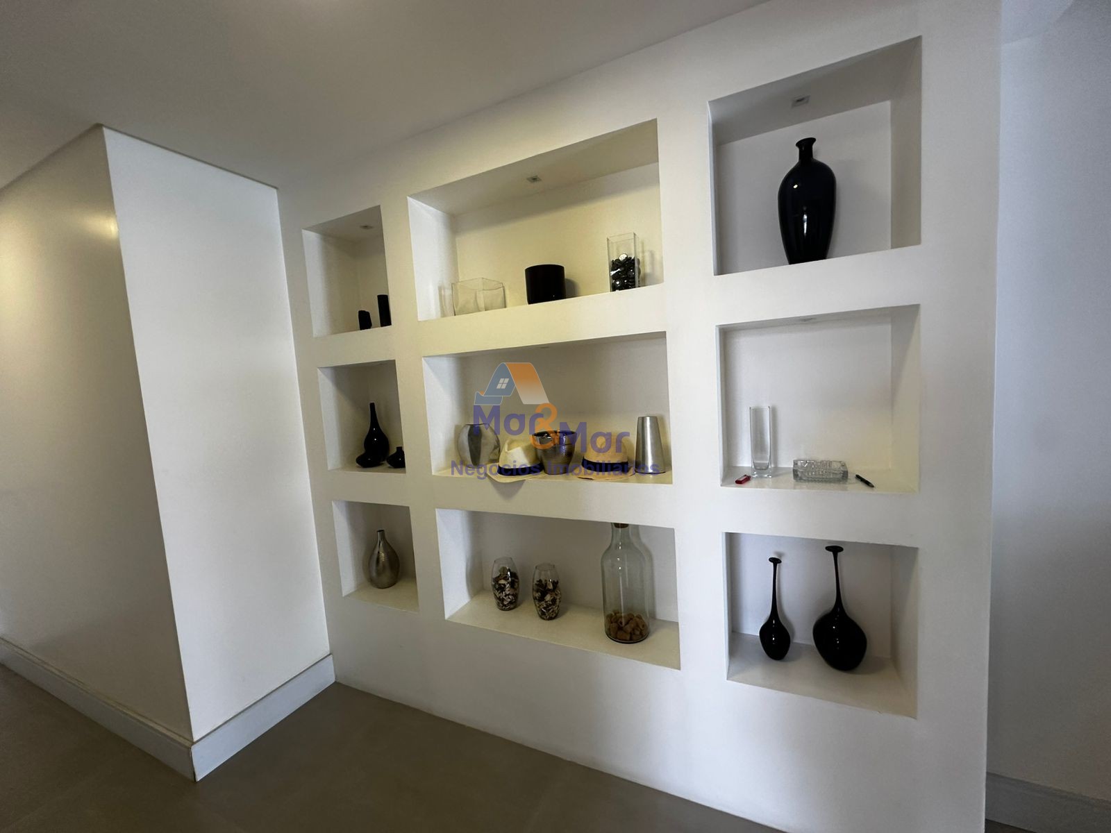 Apartamento Frente ao Mar, Praia das Astúria, Guarujá - SP