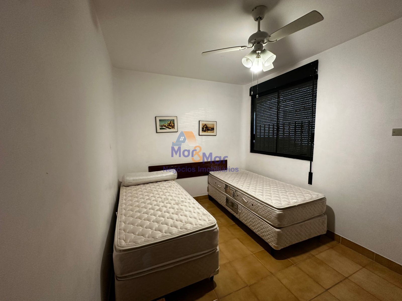 Apartamento na Praia das Pitangueiras, Guarujá - SP