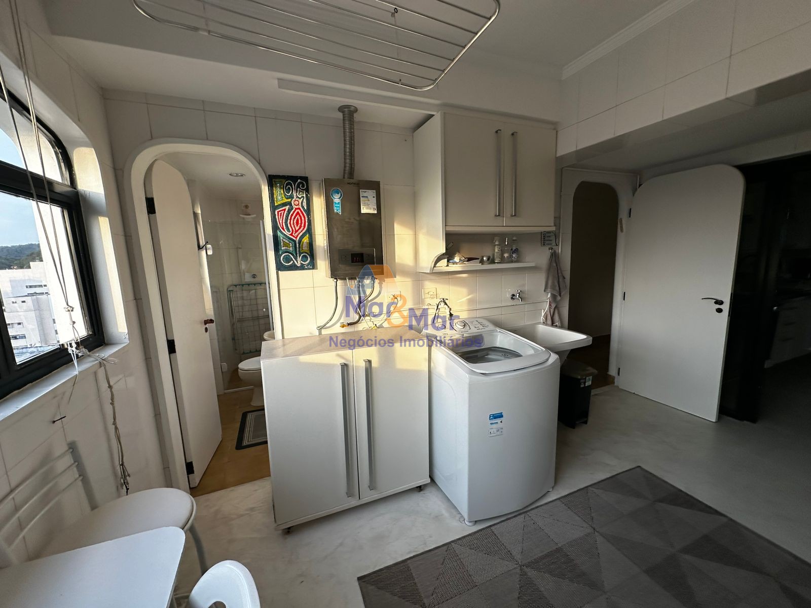 Apartamento na Praia das Pitangueiras, Guarujá - SP