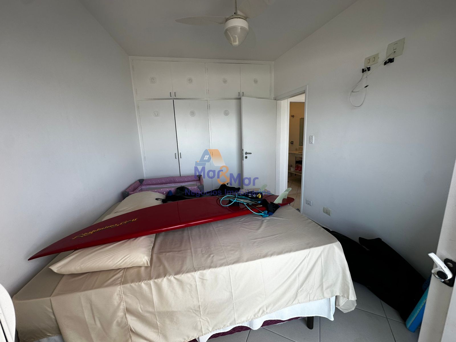 Apartamento Frente ao Mar nas Pitangueiras, Guarujá - SP