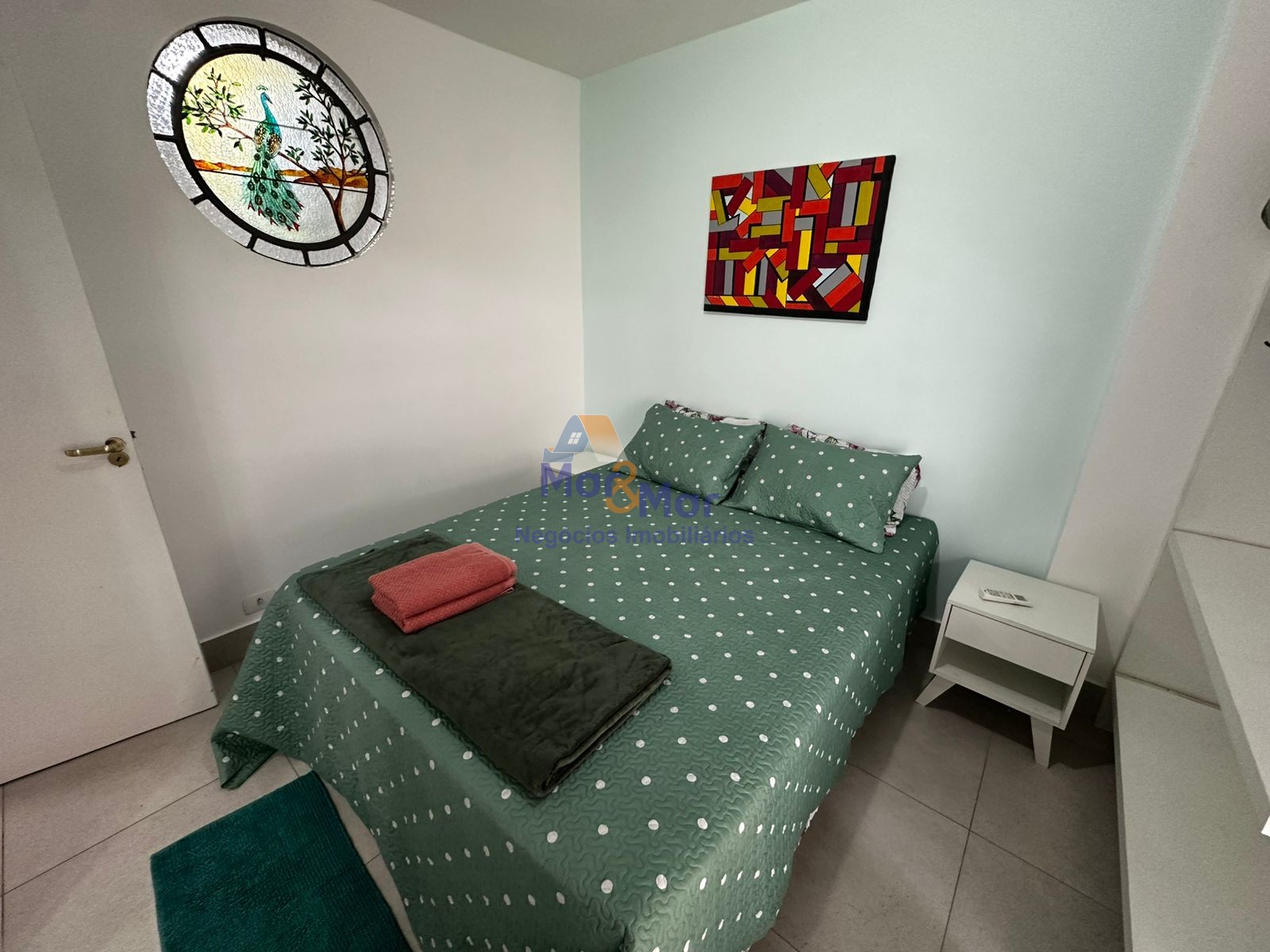 Apartamento na Praia das Pitangueiras, Guarujá - SP